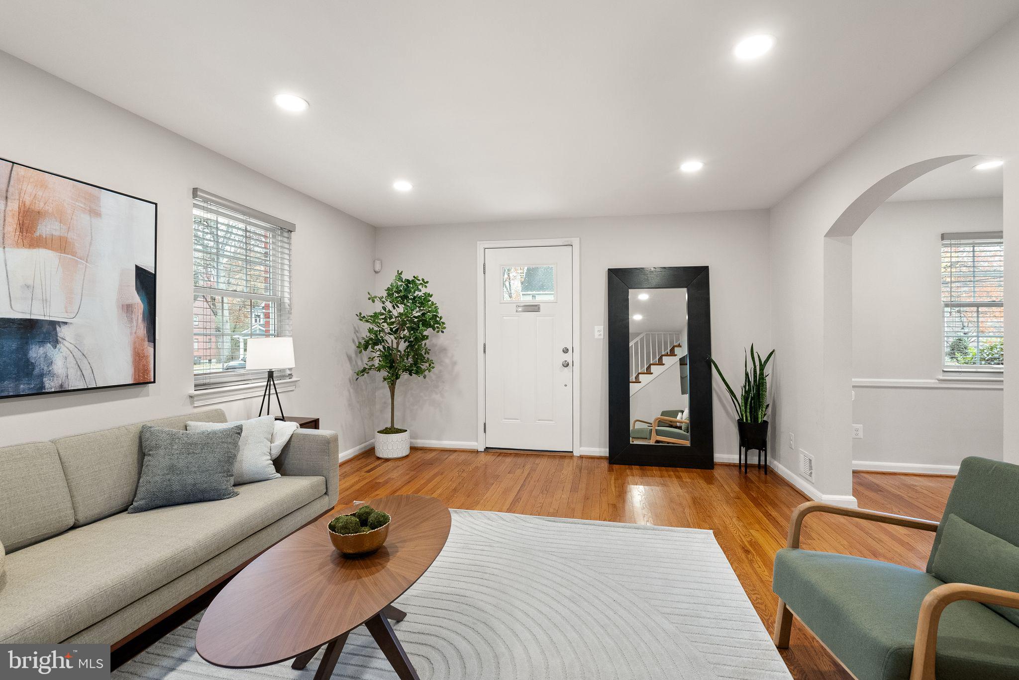 ARLINGTON FOREST - Residential