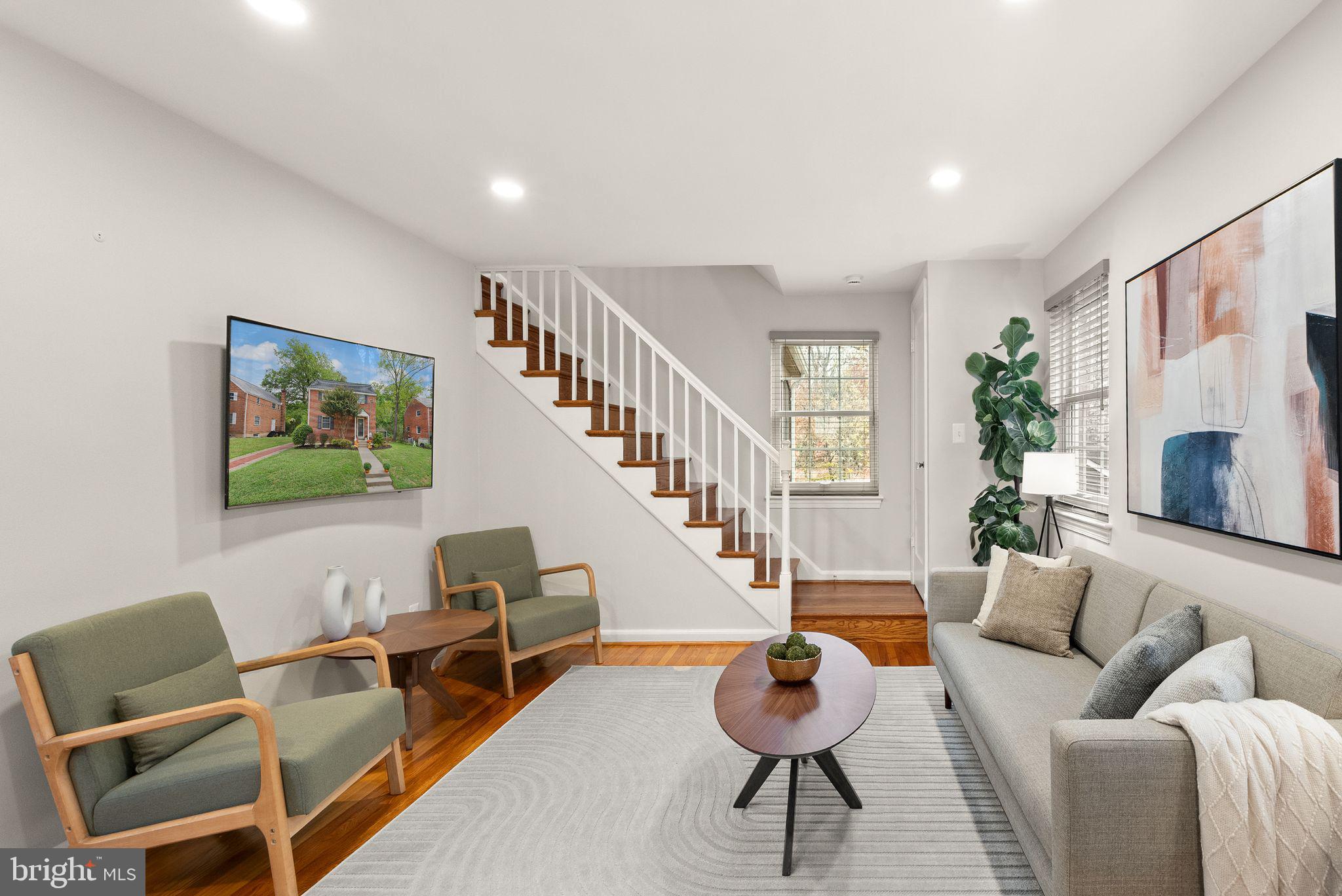 ARLINGTON FOREST - Residential