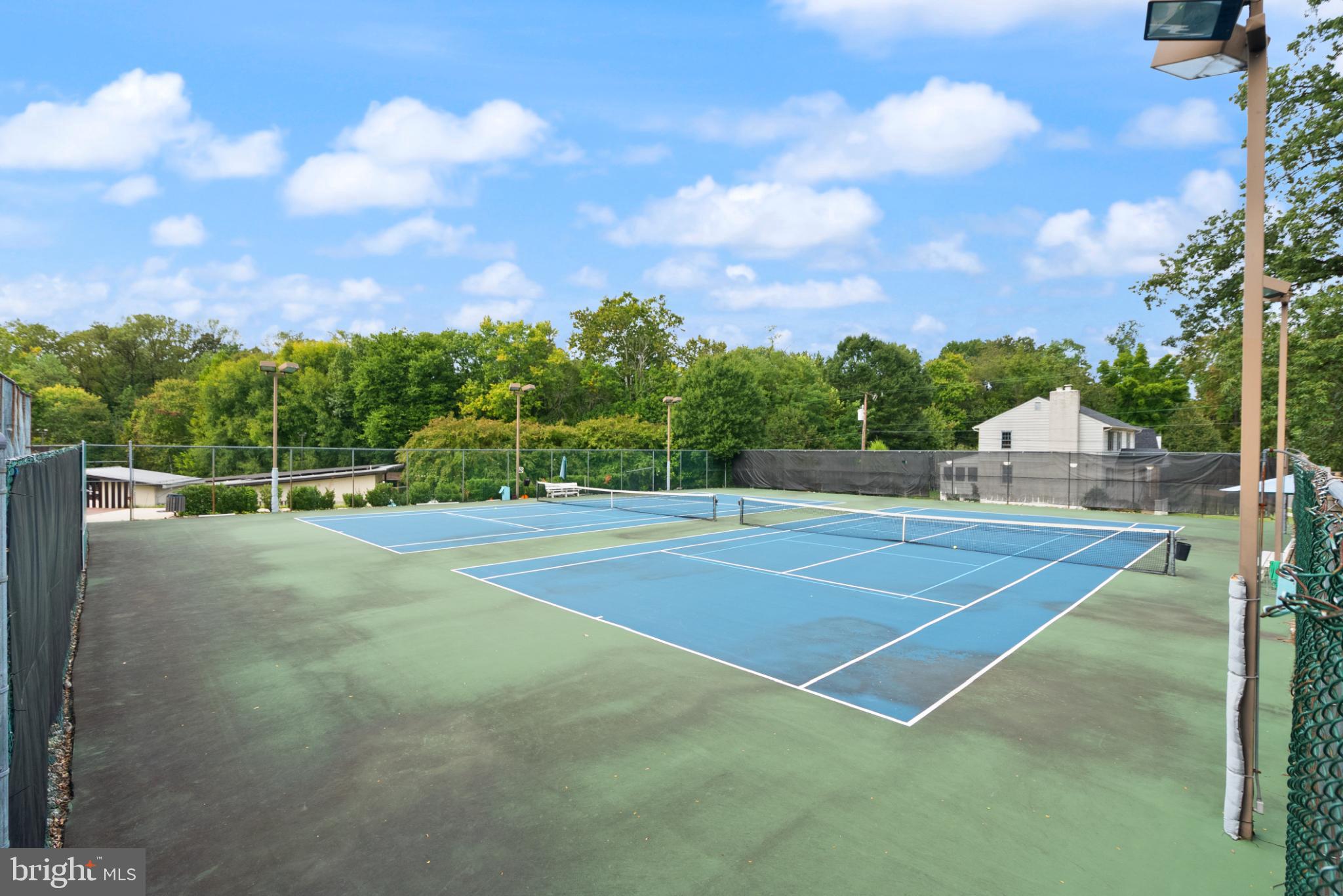 ARLINGTON FOREST - Residential