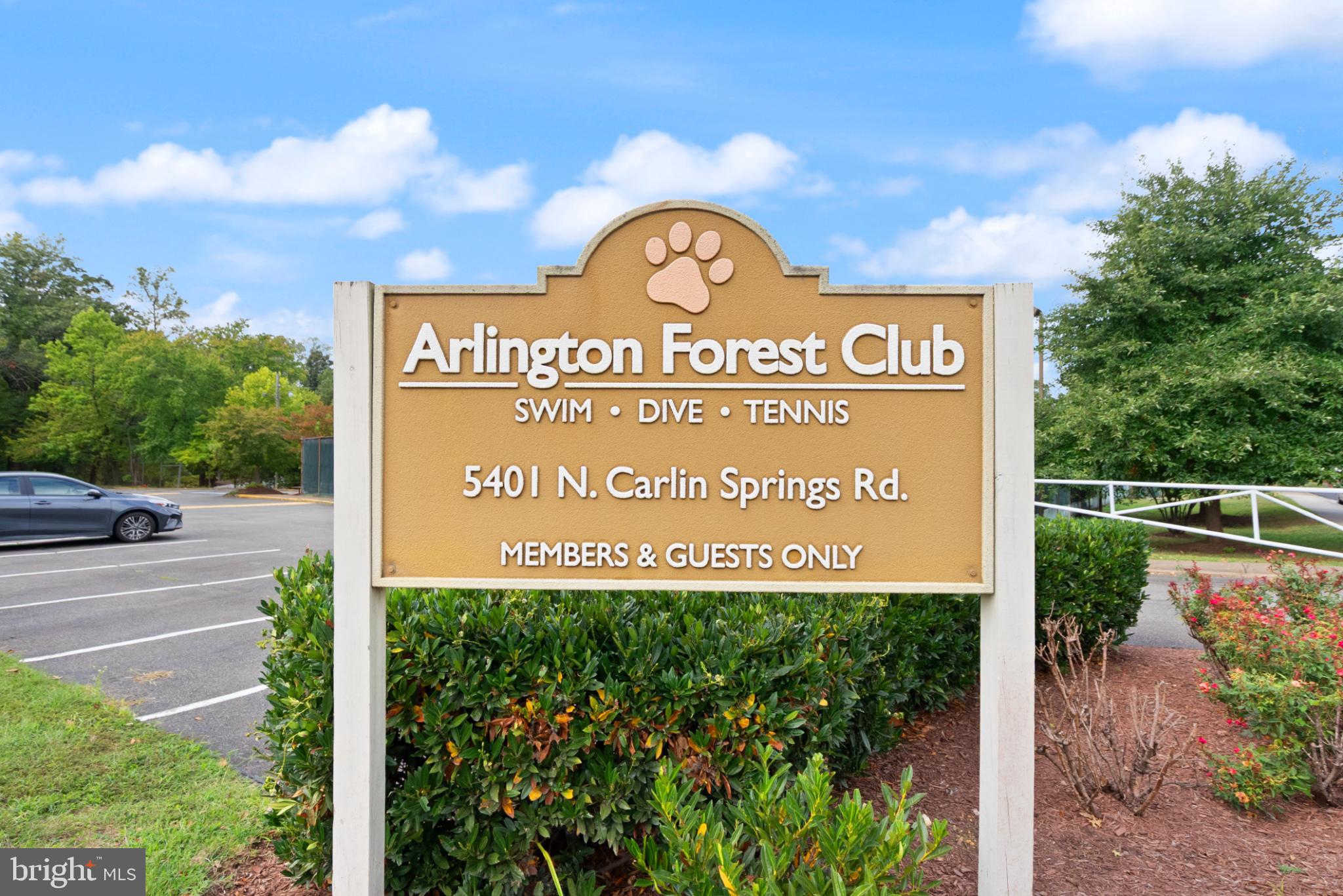 ARLINGTON FOREST - Residential
