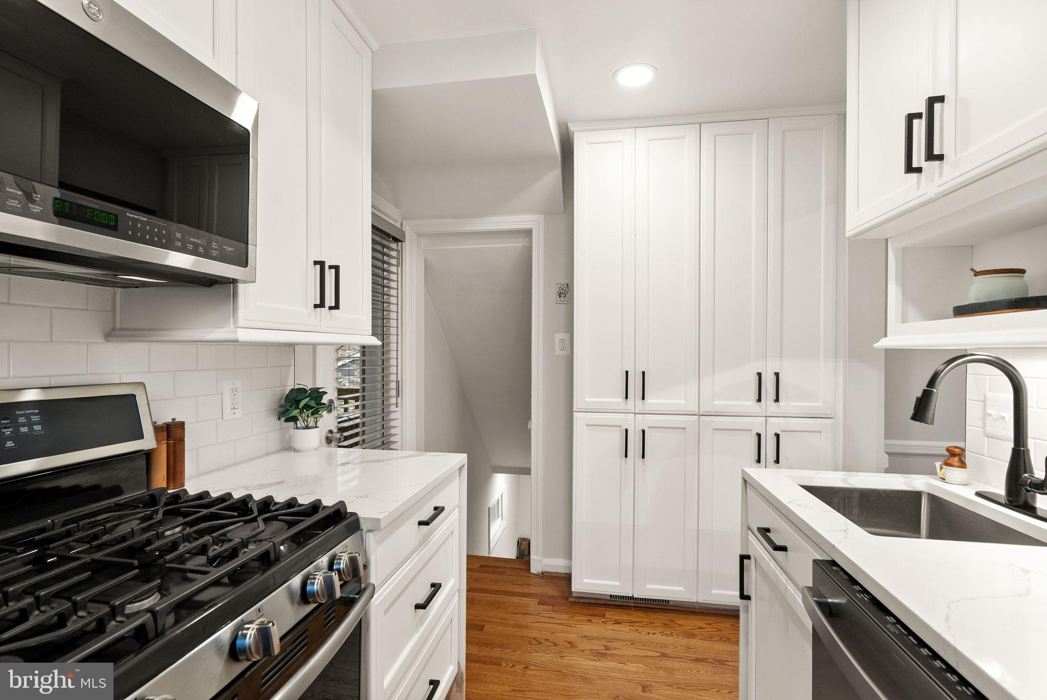 ARLINGTON FOREST - Residential