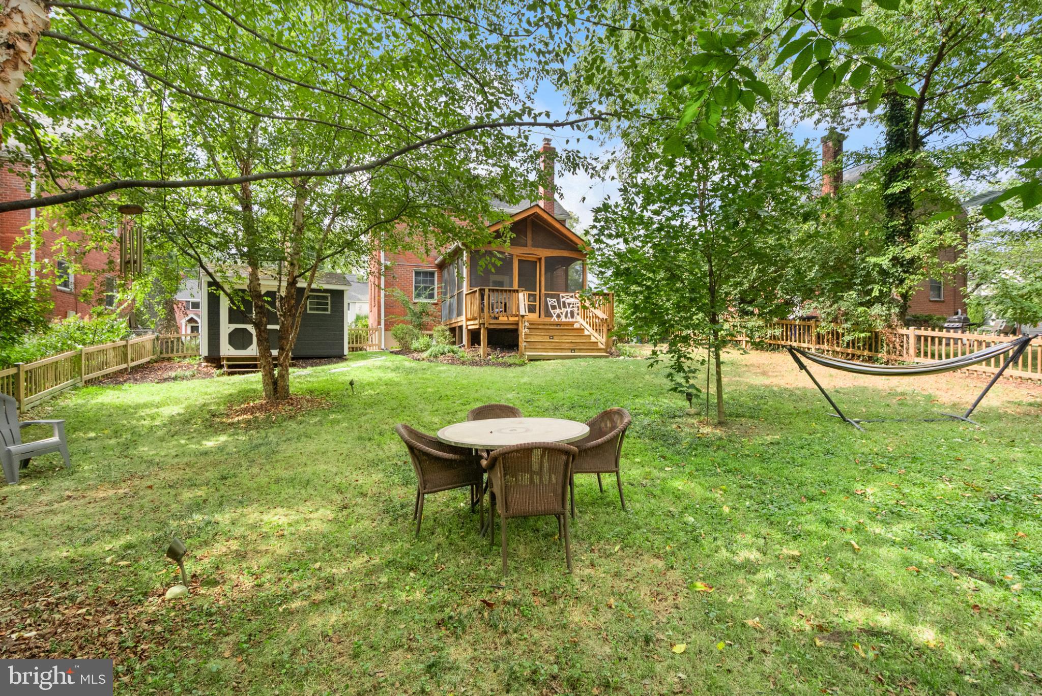 ARLINGTON FOREST - Residential