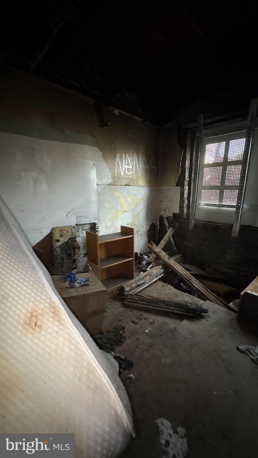 PORT RICHMOND - Residential