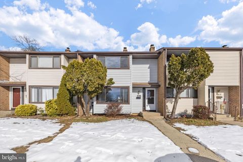 Photo of 456 Fairfield Rd, EAST WINDSOR, NJ 08520 (MLS # NJME2071898)