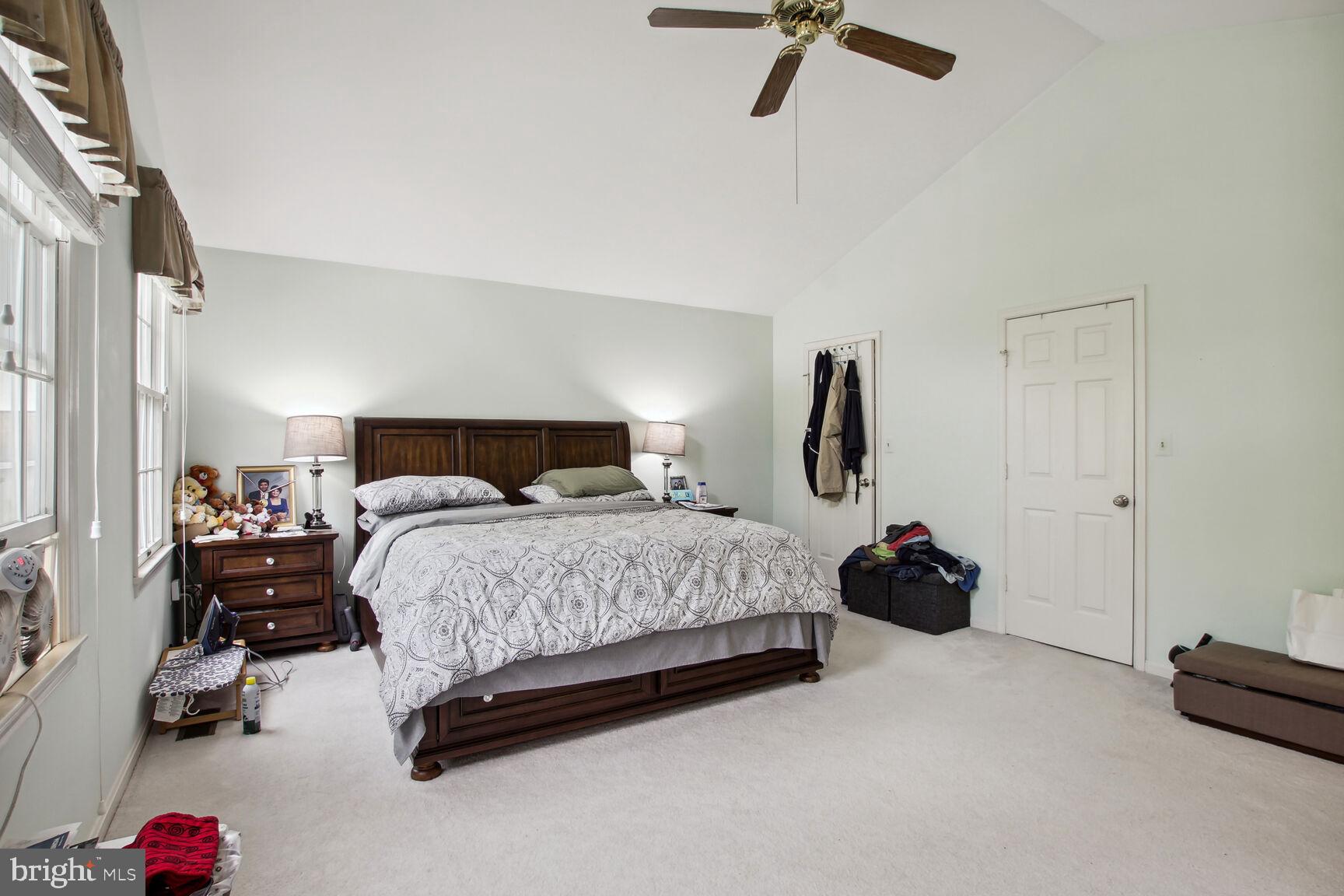 QUINCE ORCHARD ESTATES - Residential