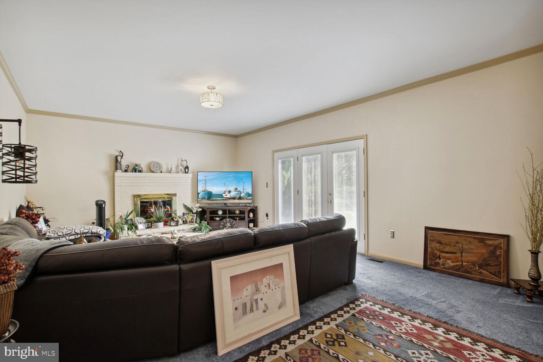 QUINCE ORCHARD ESTATES - Residential