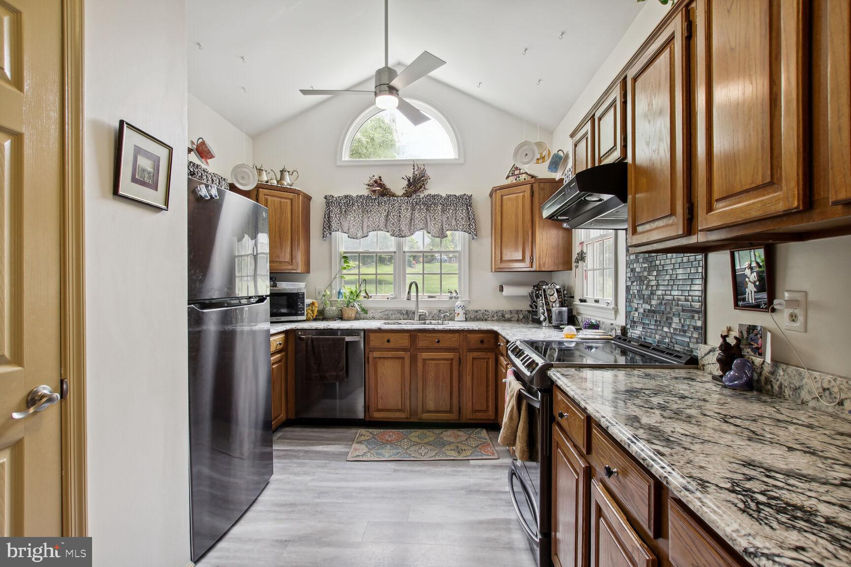 QUINCE ORCHARD ESTATES - Residential