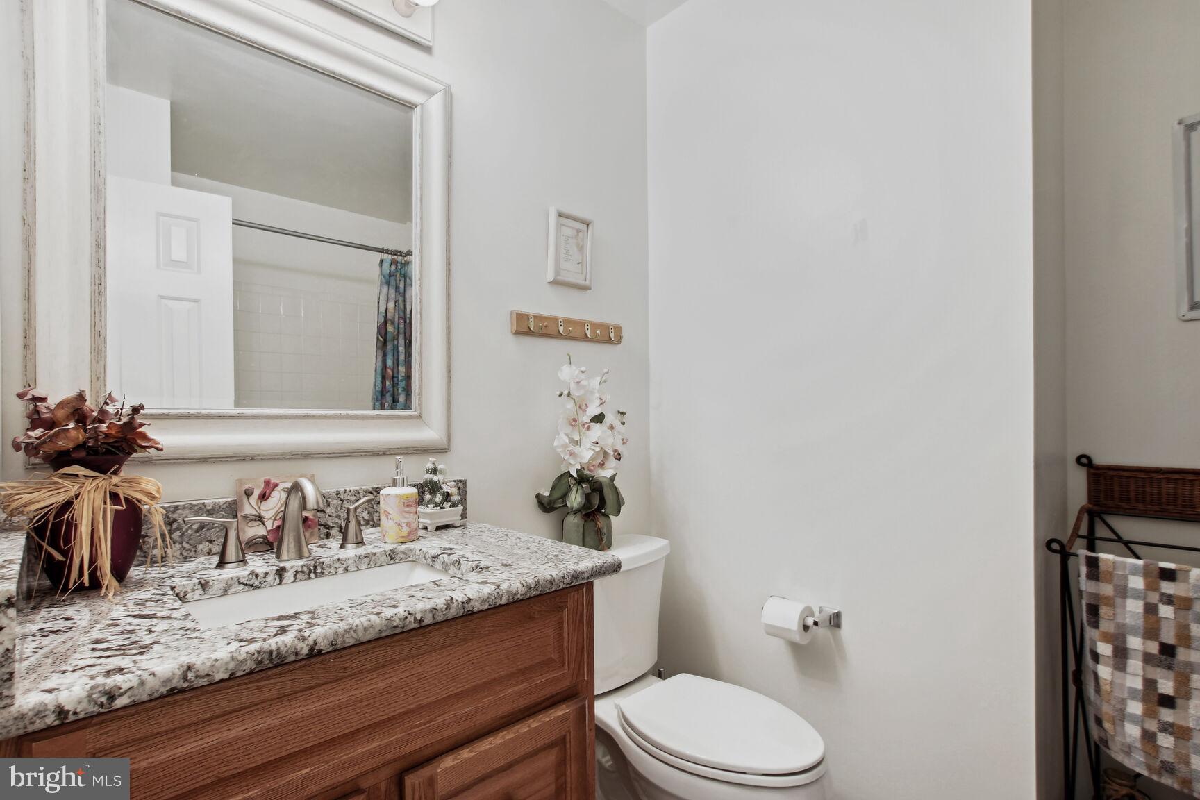 QUINCE ORCHARD ESTATES - Residential