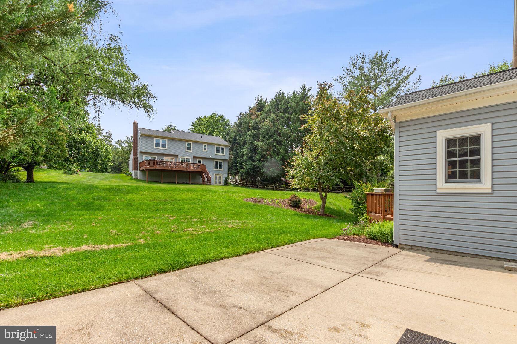 QUINCE ORCHARD ESTATES - Residential