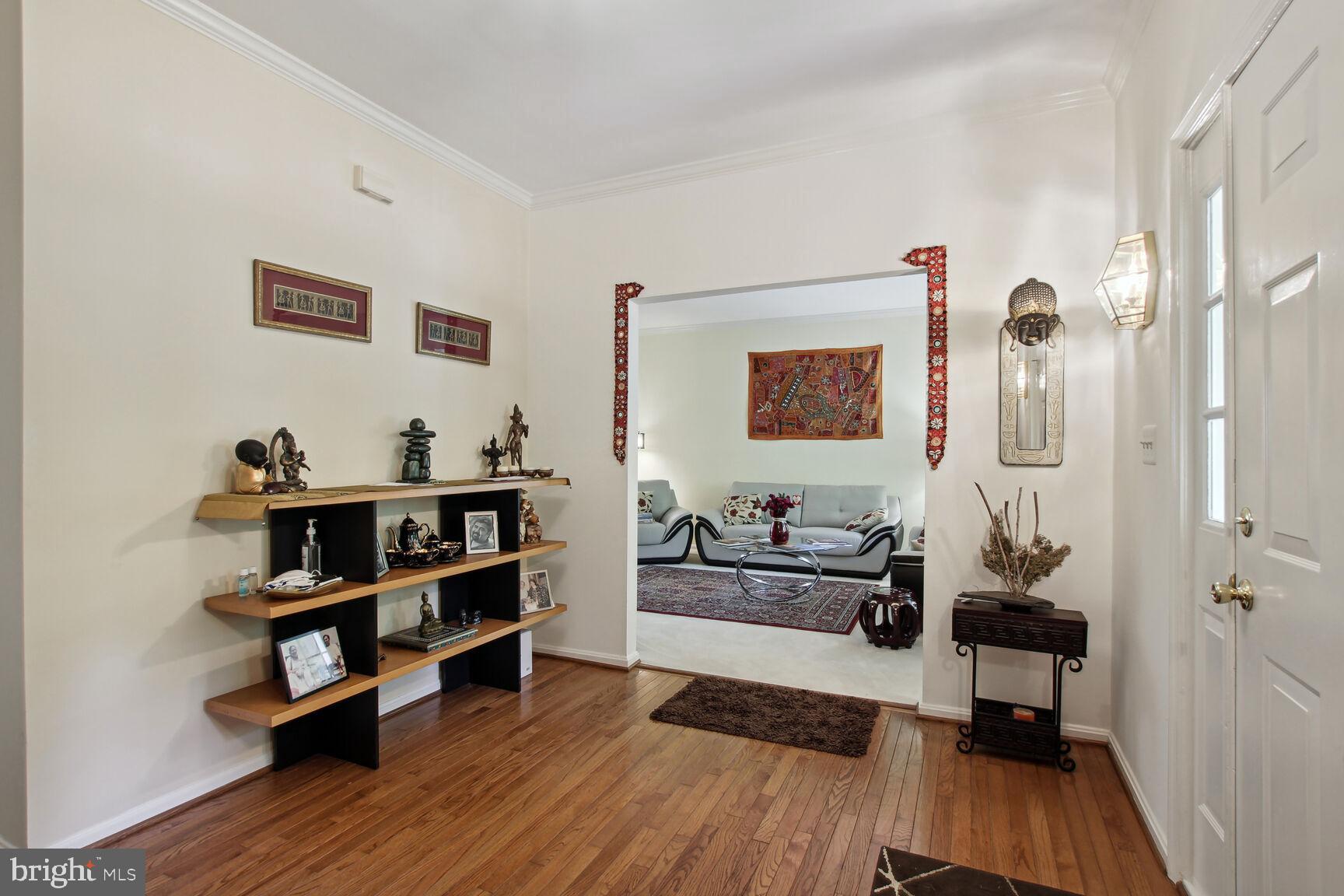 QUINCE ORCHARD ESTATES - Residential