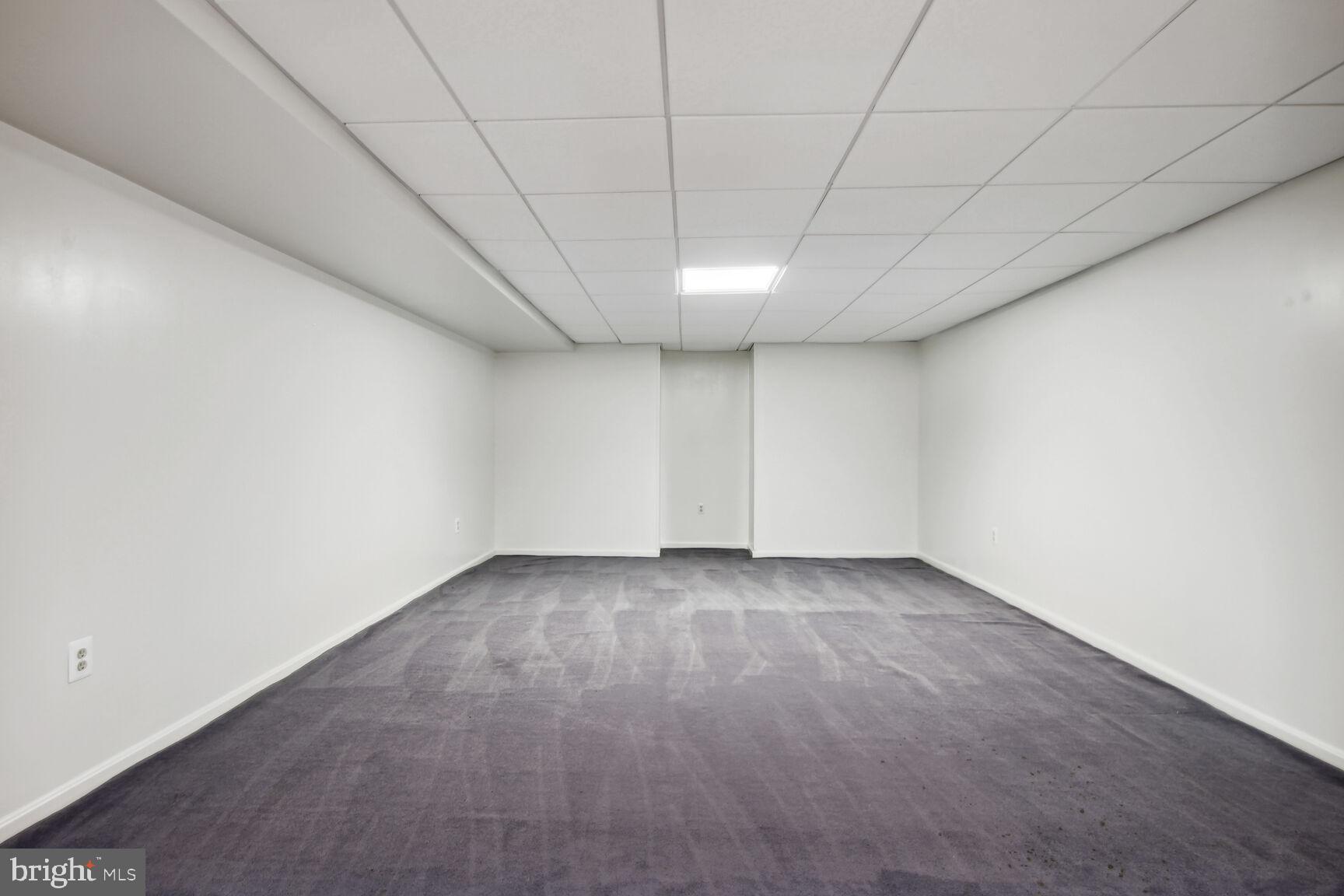 QUINCE ORCHARD ESTATES - Residential