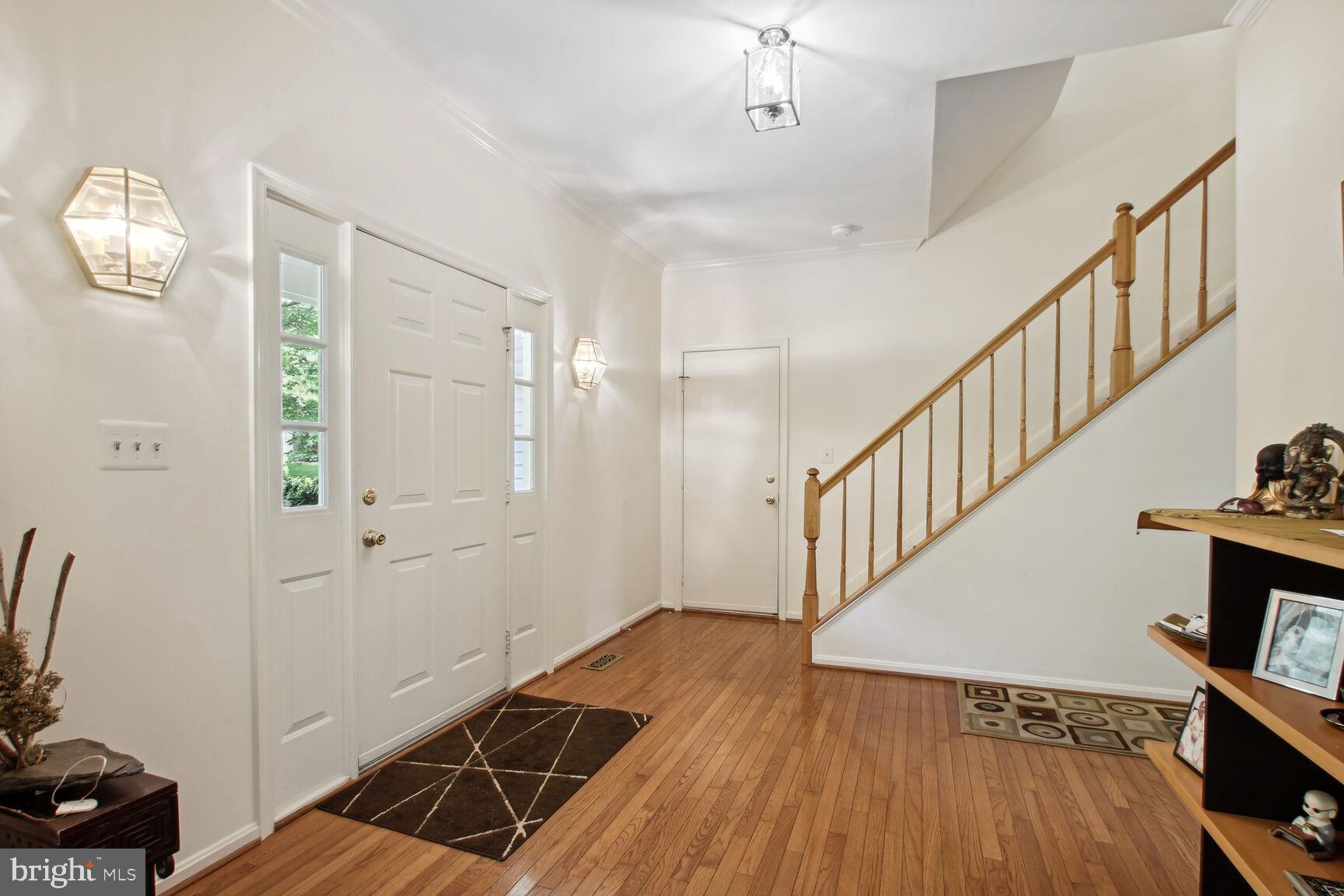 QUINCE ORCHARD ESTATES - Residential