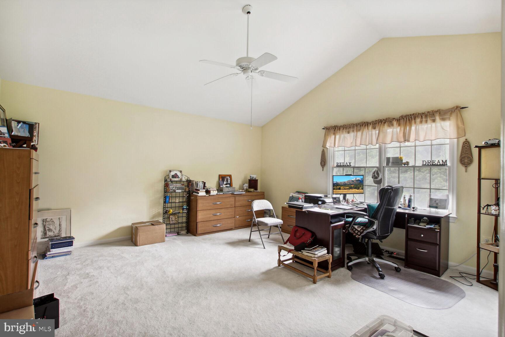 QUINCE ORCHARD ESTATES - Residential