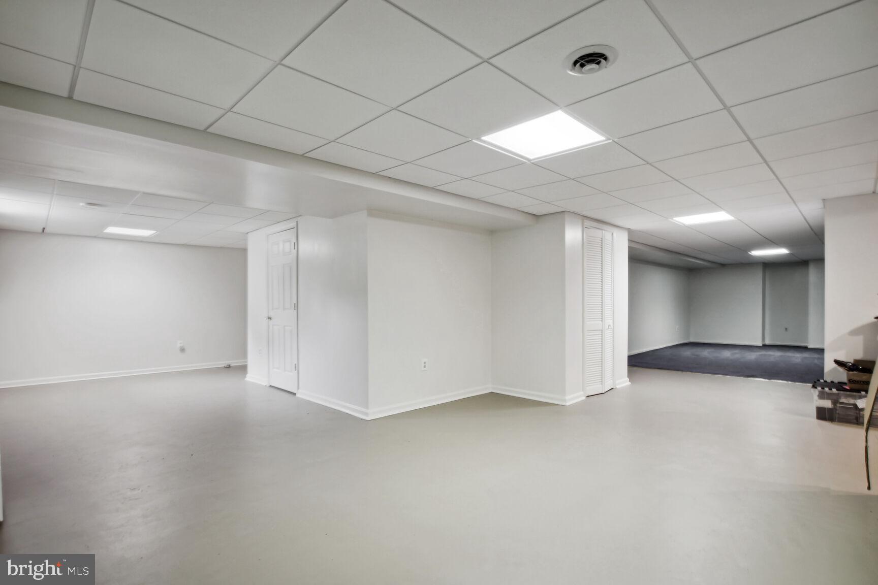 QUINCE ORCHARD ESTATES - Residential