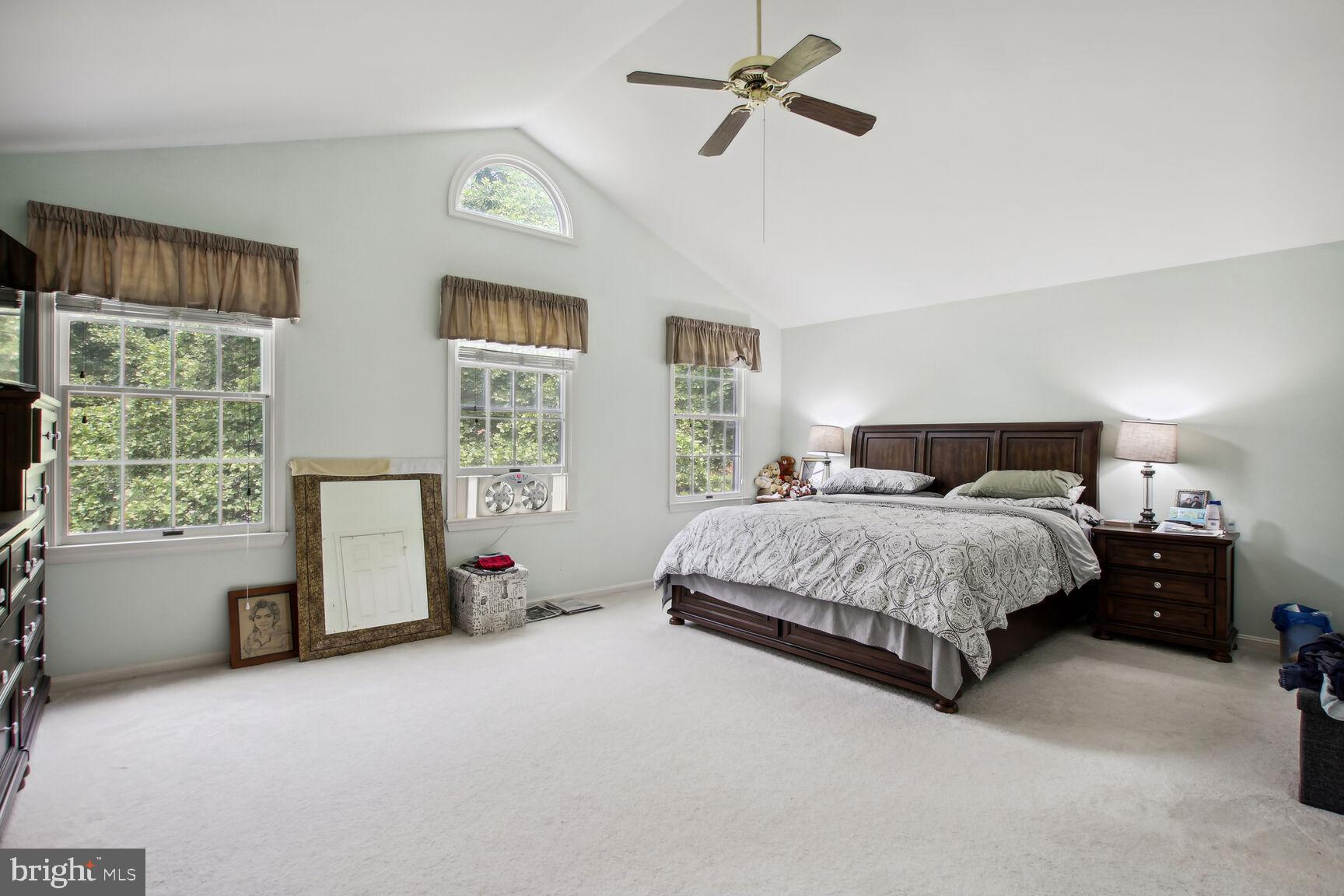 QUINCE ORCHARD ESTATES - Residential