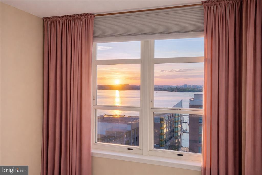 FLEET STREET - Residential