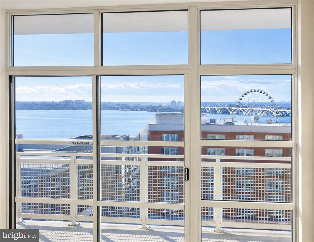 FLEET STREET - Residential