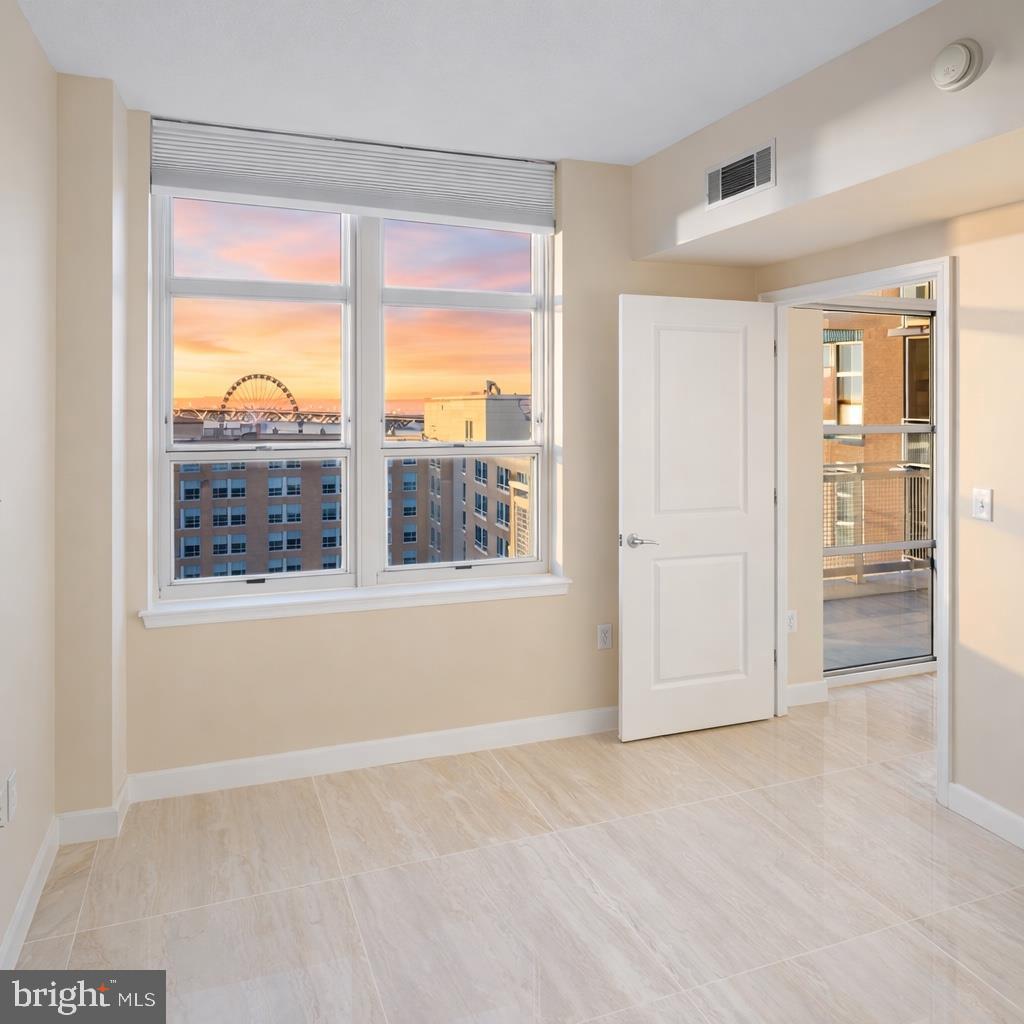 FLEET STREET - Residential