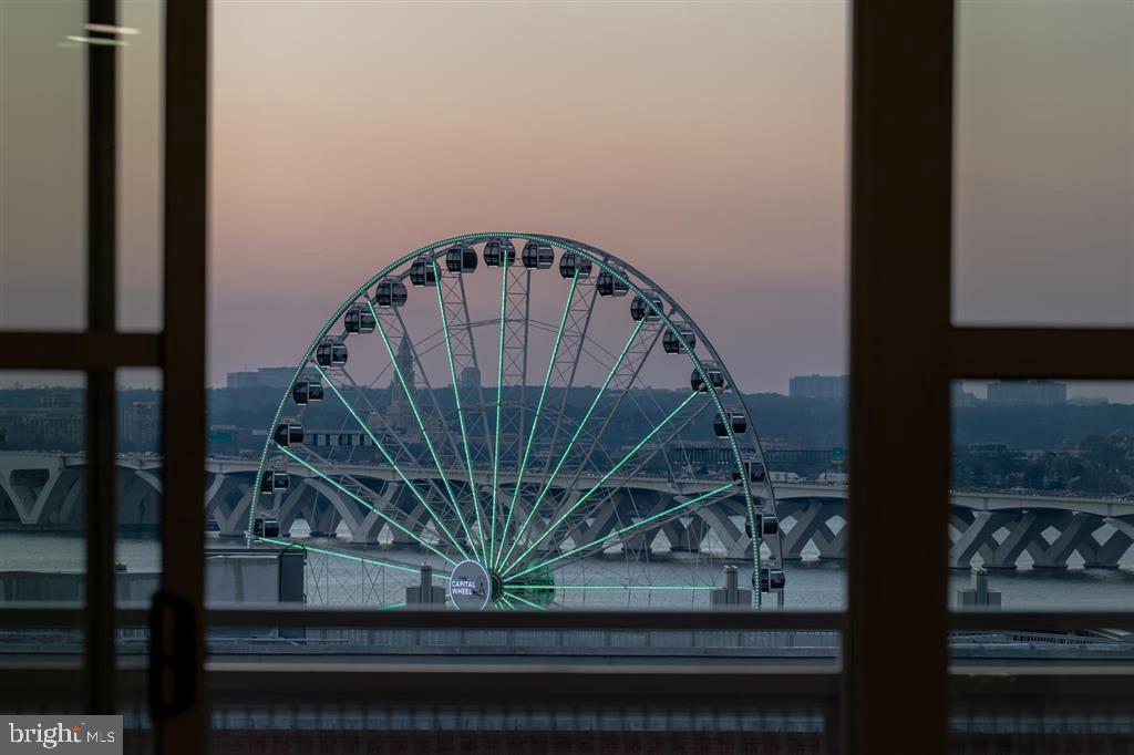 FLEET STREET - Residential