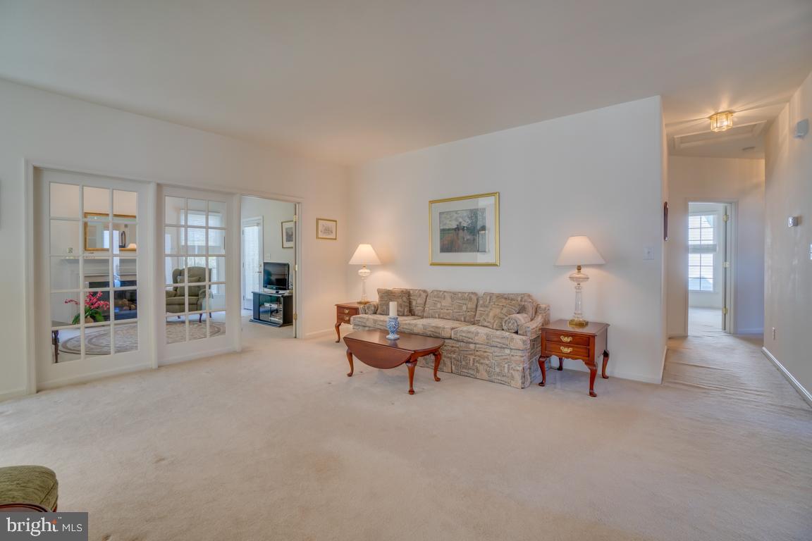 MANSFIELD CLUB - Residential