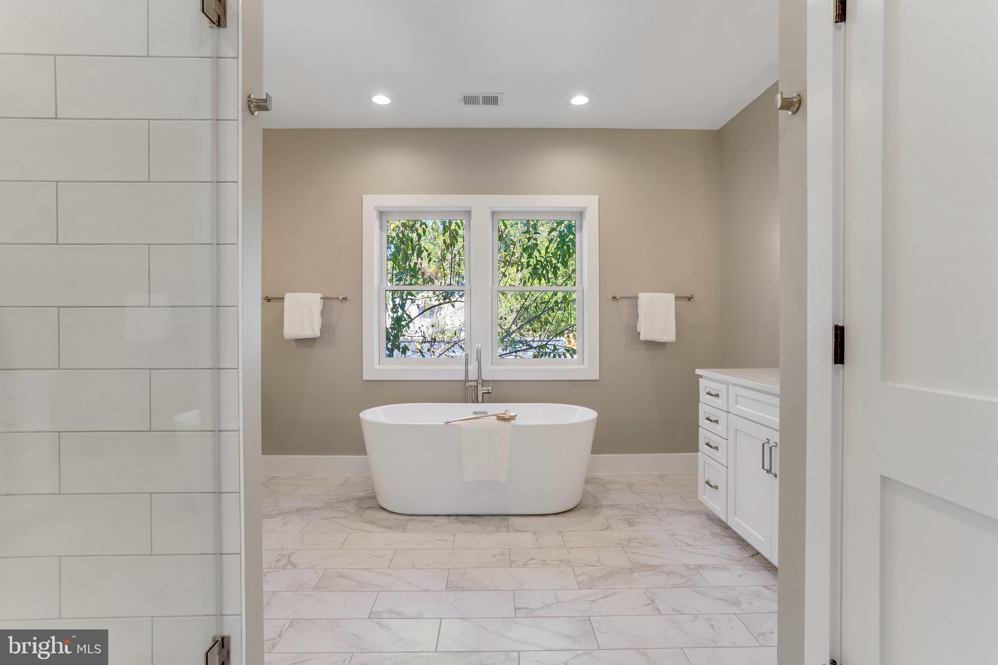 DOUGLAS PARK - Residential