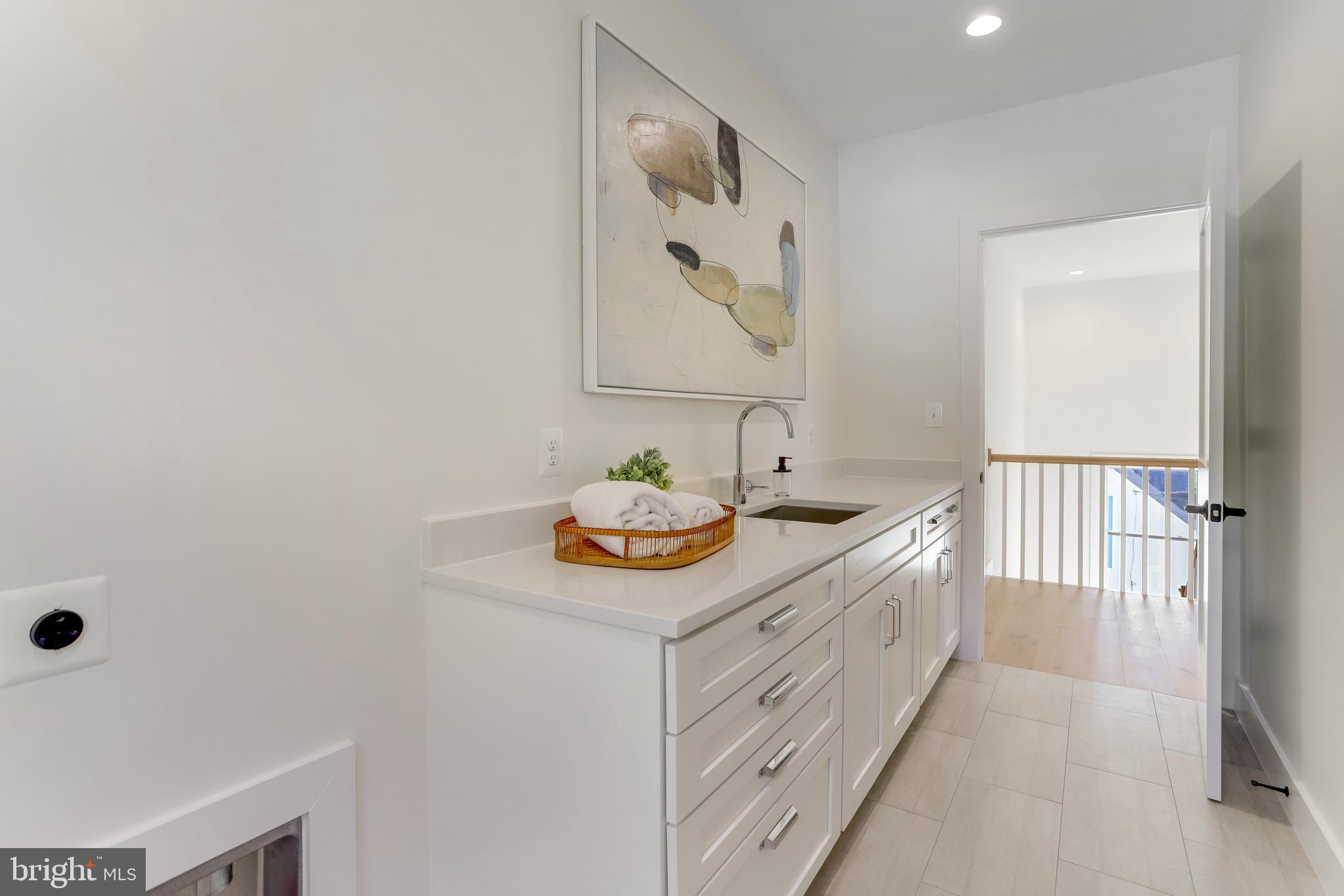 DOUGLAS PARK - Residential