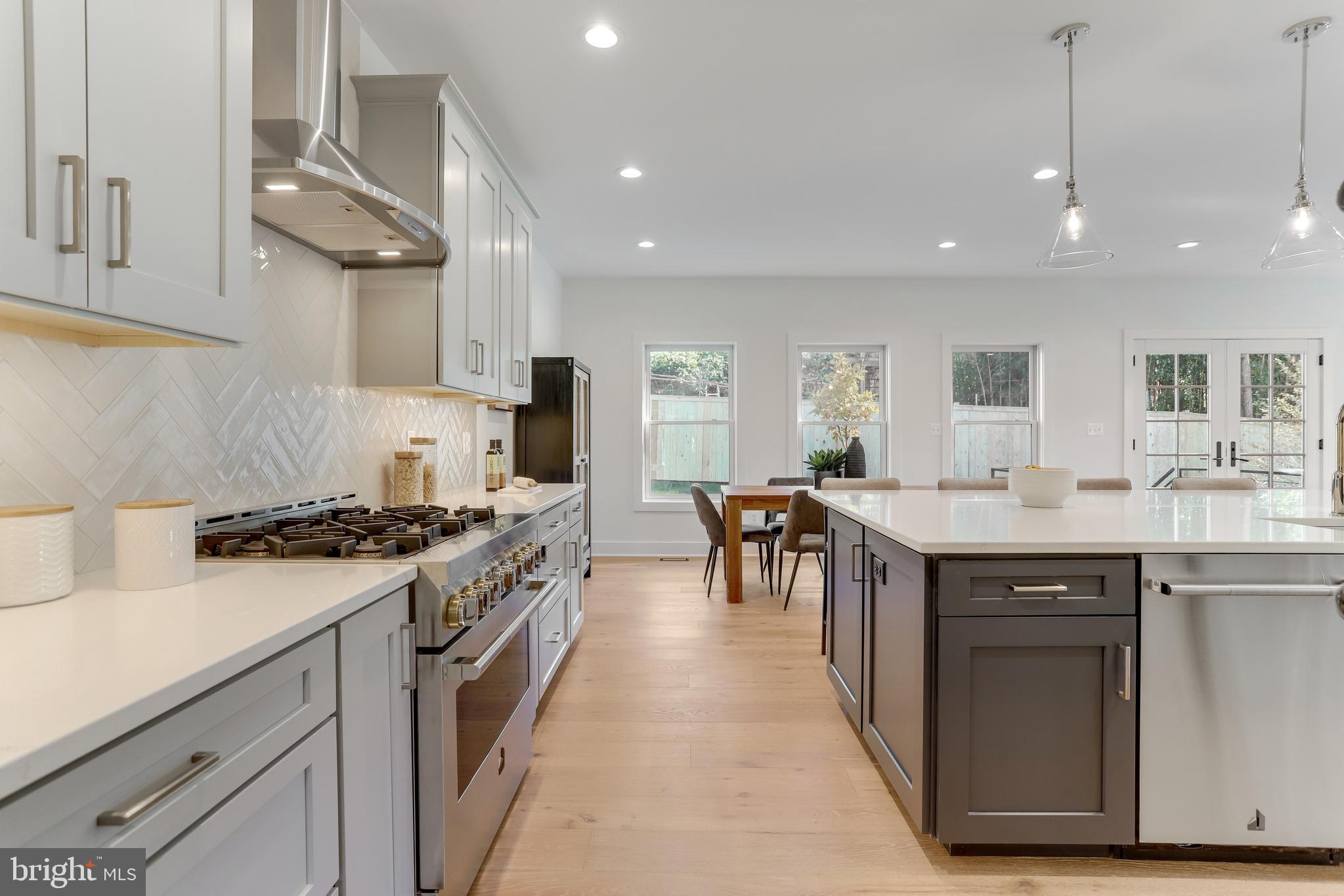 DOUGLAS PARK - Residential