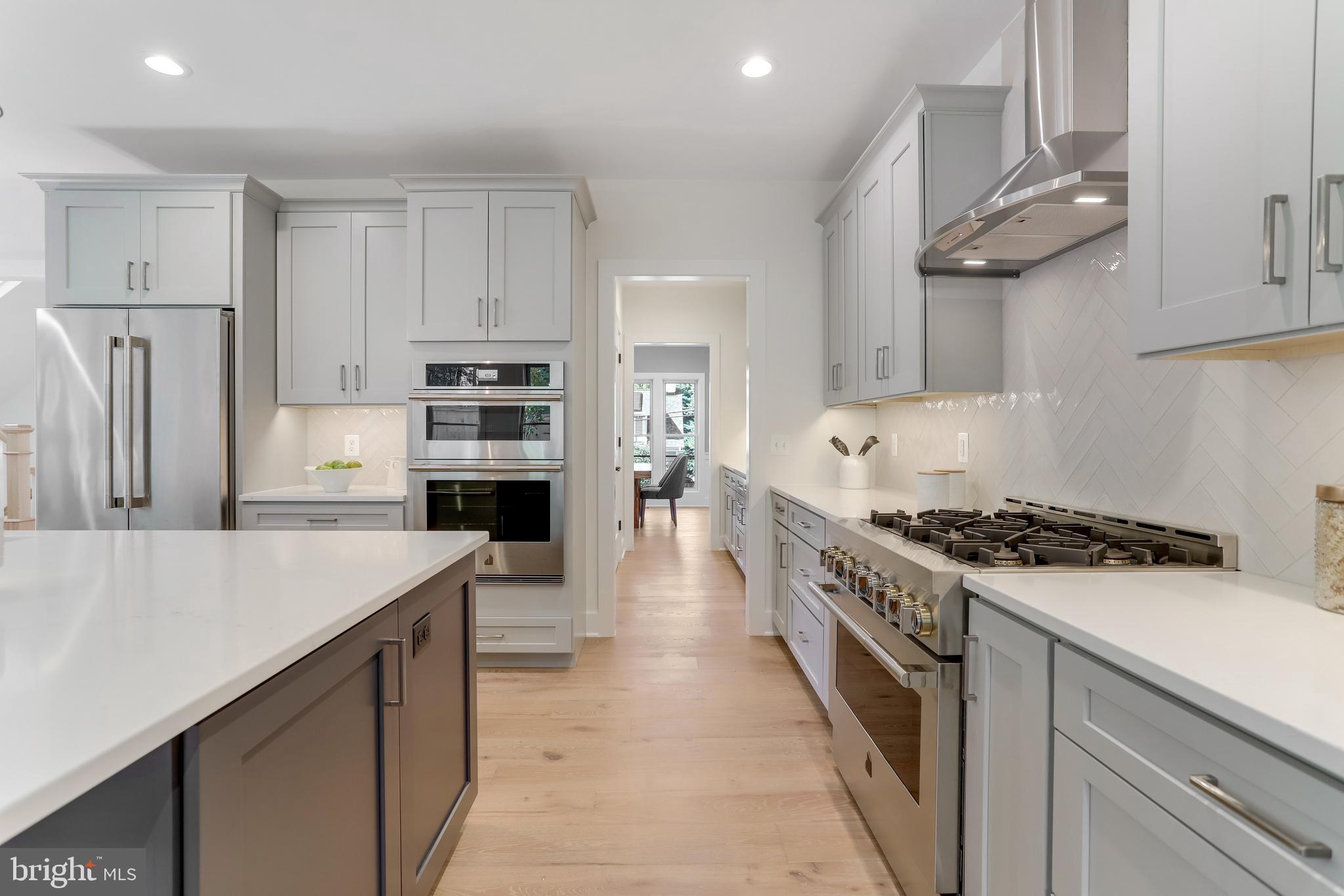 DOUGLAS PARK - Residential