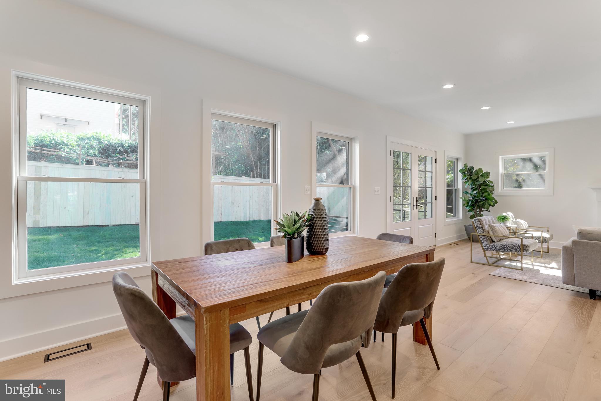 DOUGLAS PARK - Residential