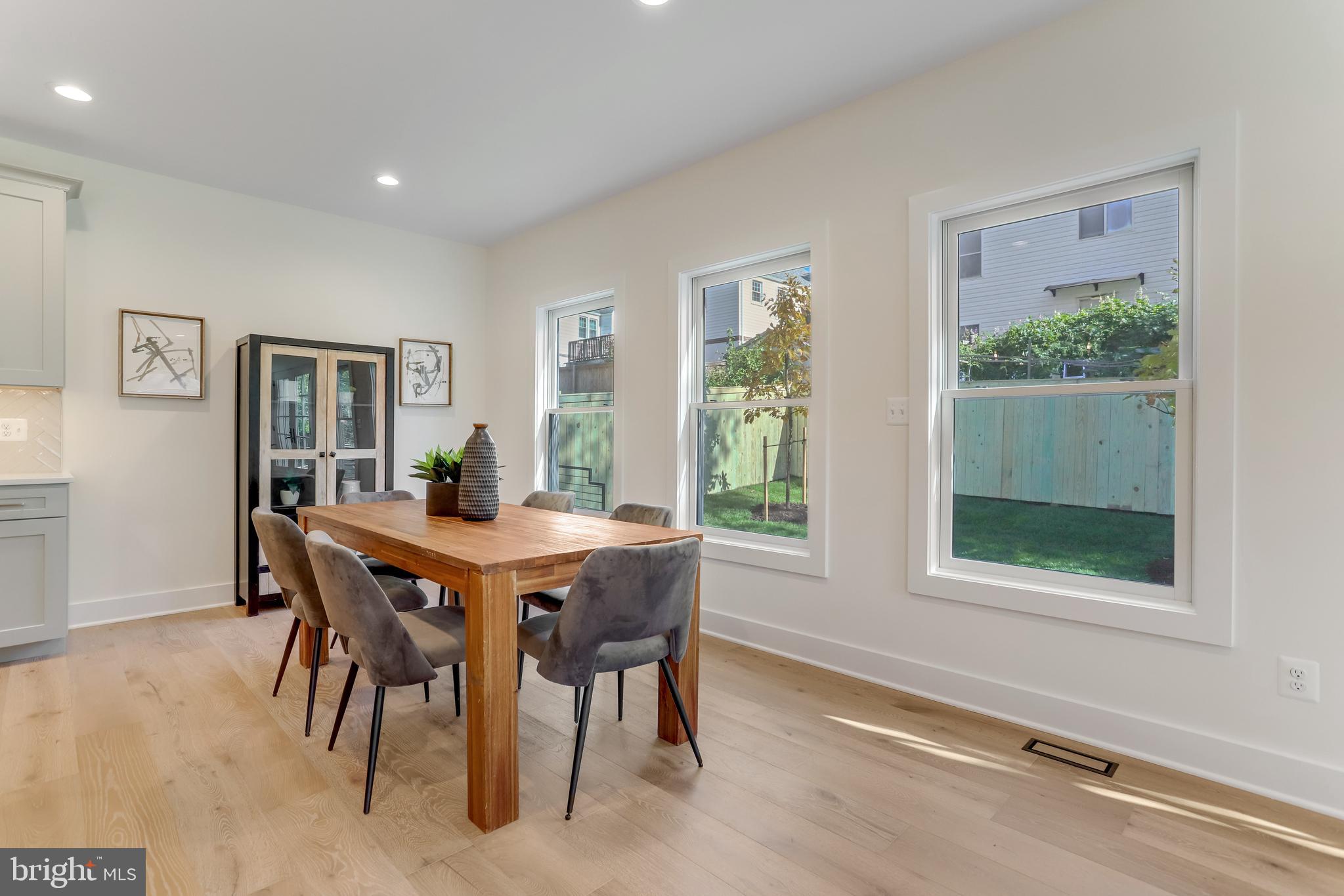 DOUGLAS PARK - Residential