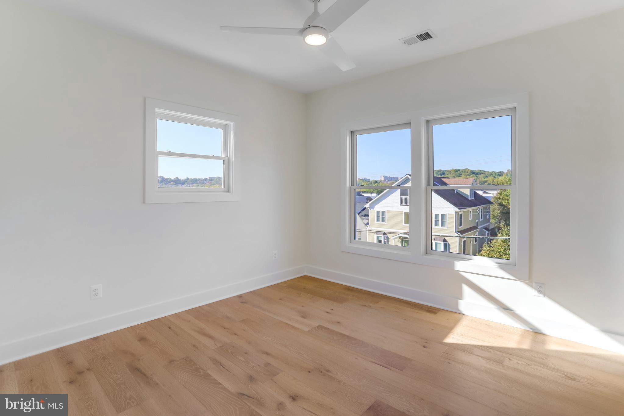 DOUGLAS PARK - Residential