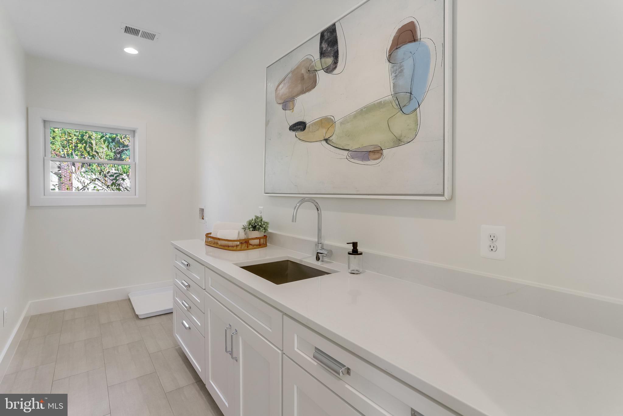 DOUGLAS PARK - Residential