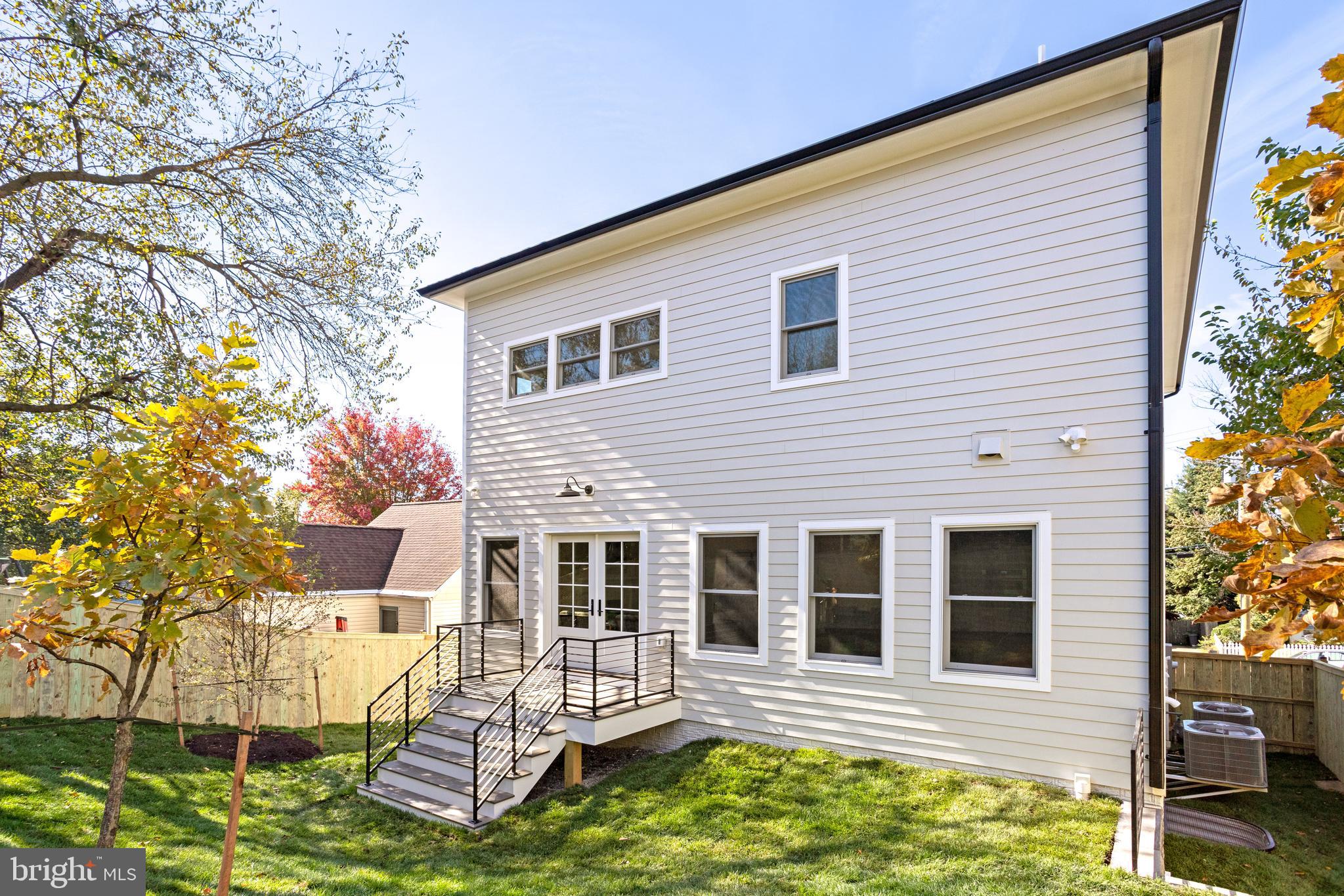 DOUGLAS PARK - Residential