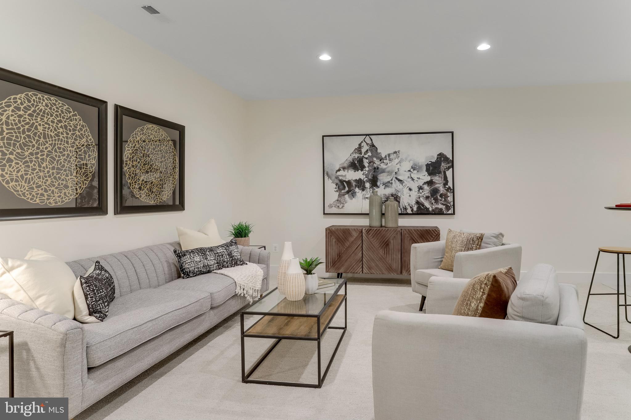 DOUGLAS PARK - Residential