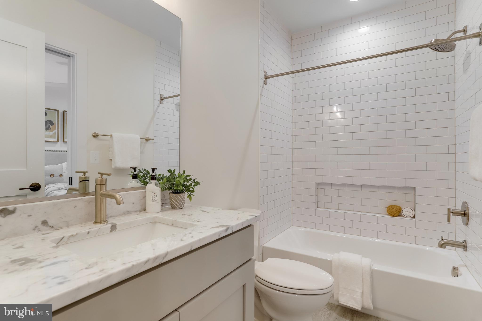 DOUGLAS PARK - Residential