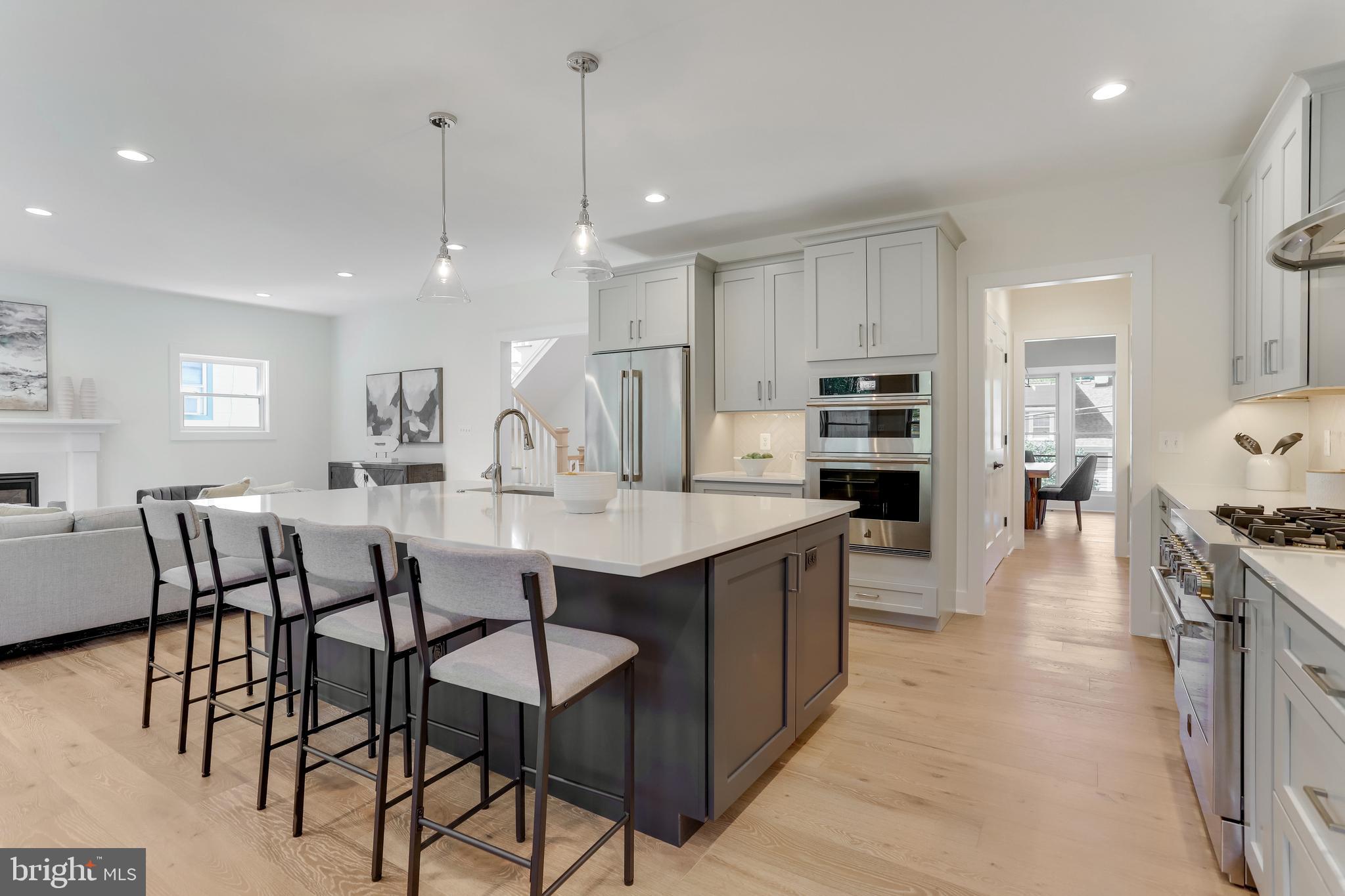 DOUGLAS PARK - Residential