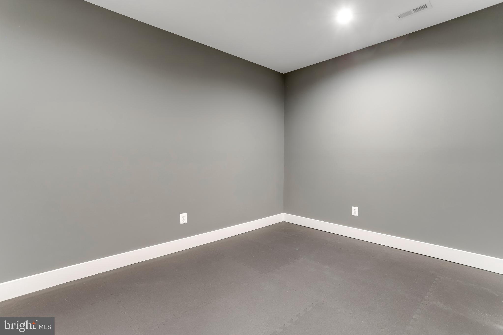 DOUGLAS PARK - Residential