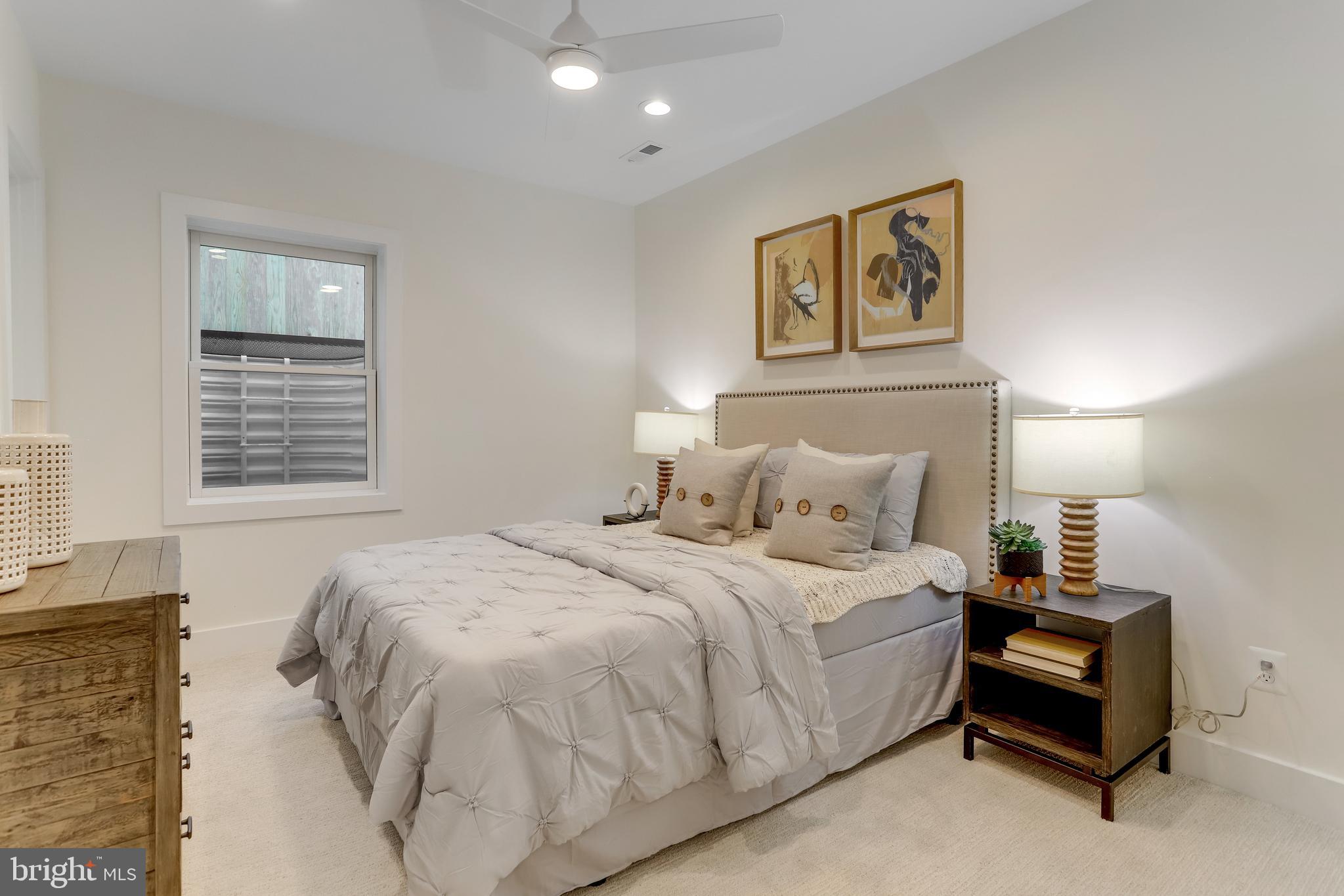 DOUGLAS PARK - Residential