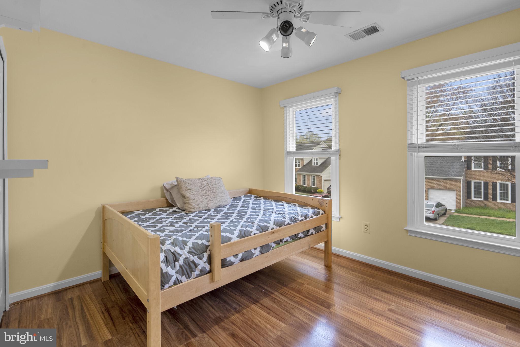 GREENS OF CROFTON - Residential