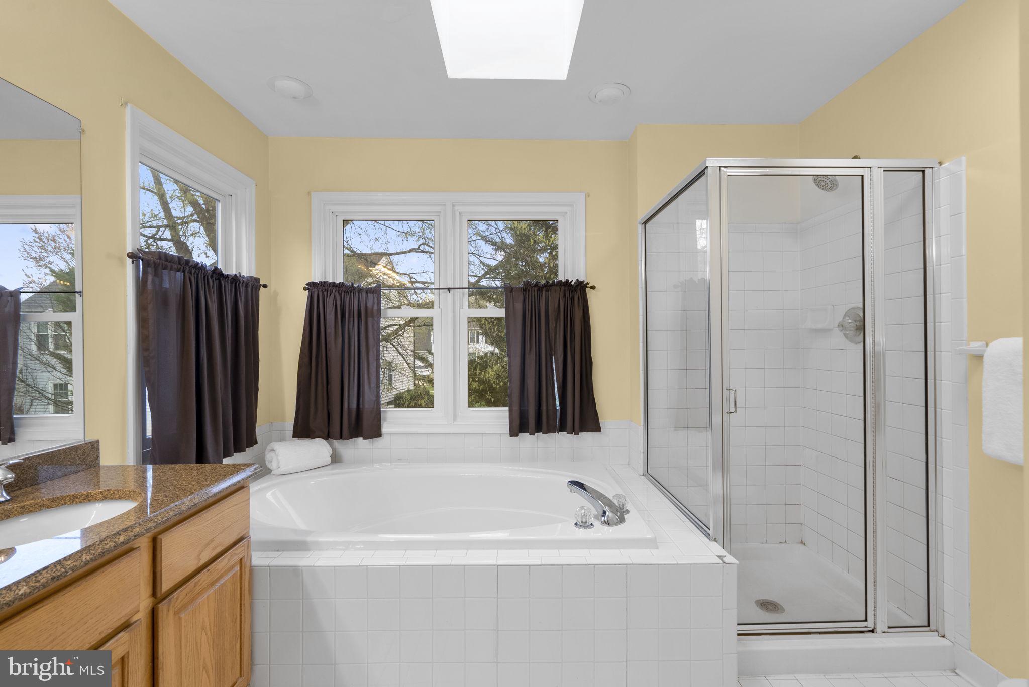 GREENS OF CROFTON - Residential