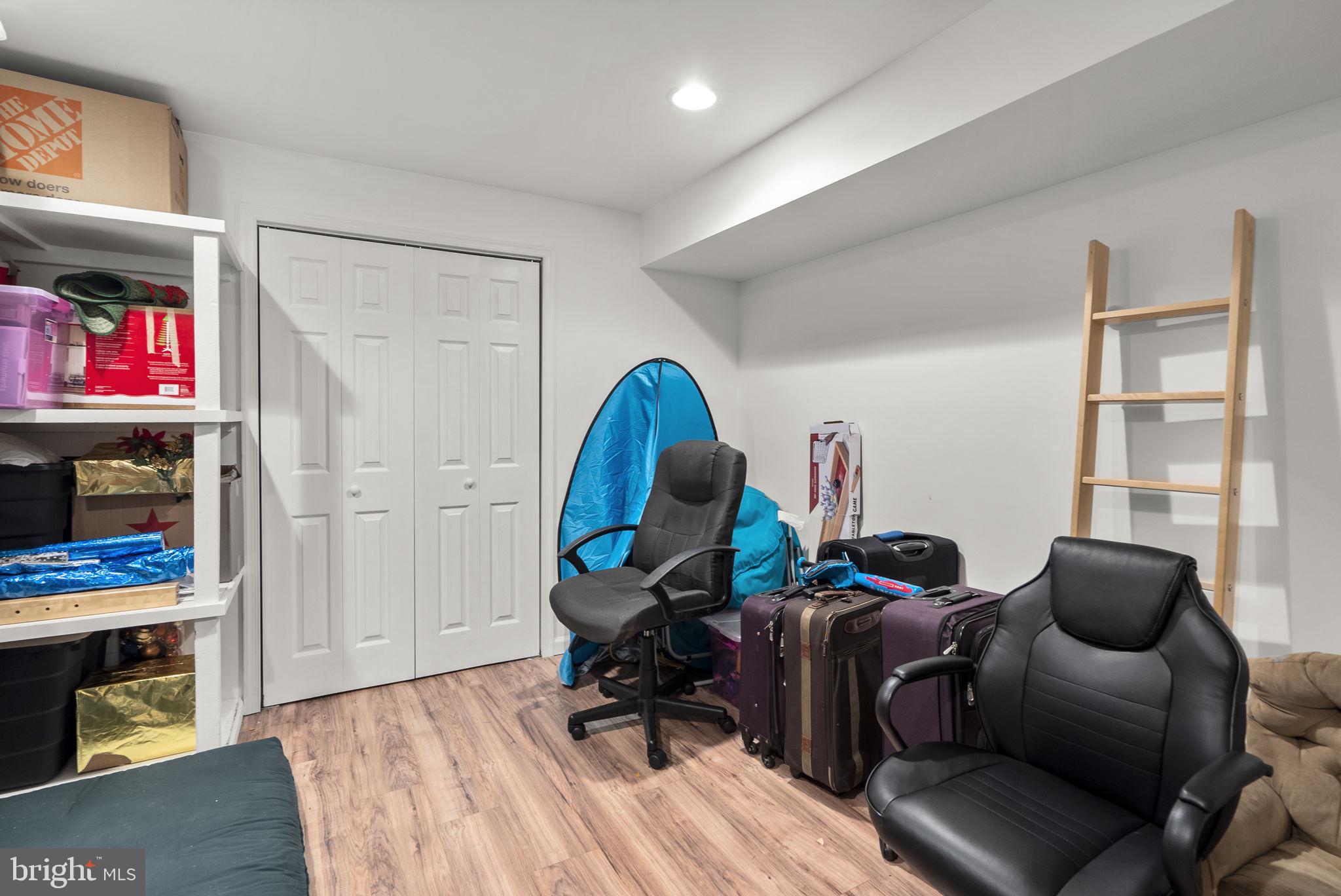 GREENS OF CROFTON - Residential