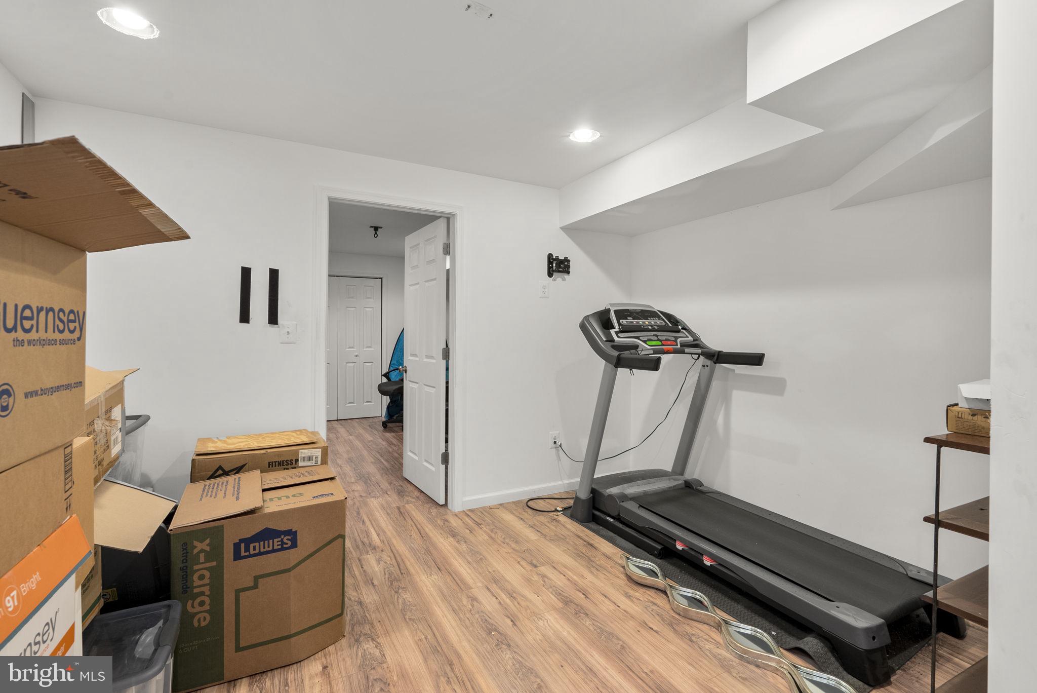 GREENS OF CROFTON - Residential