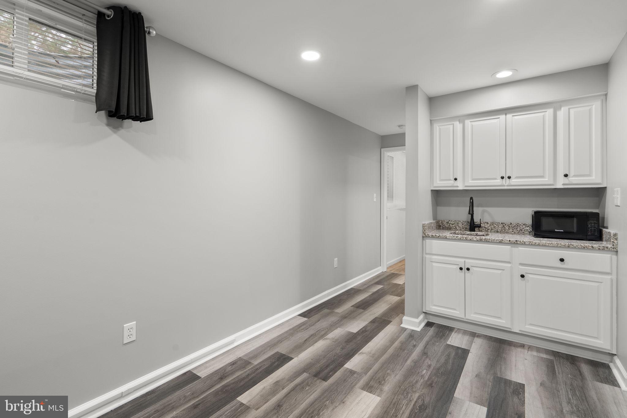 GREENS OF CROFTON - Residential