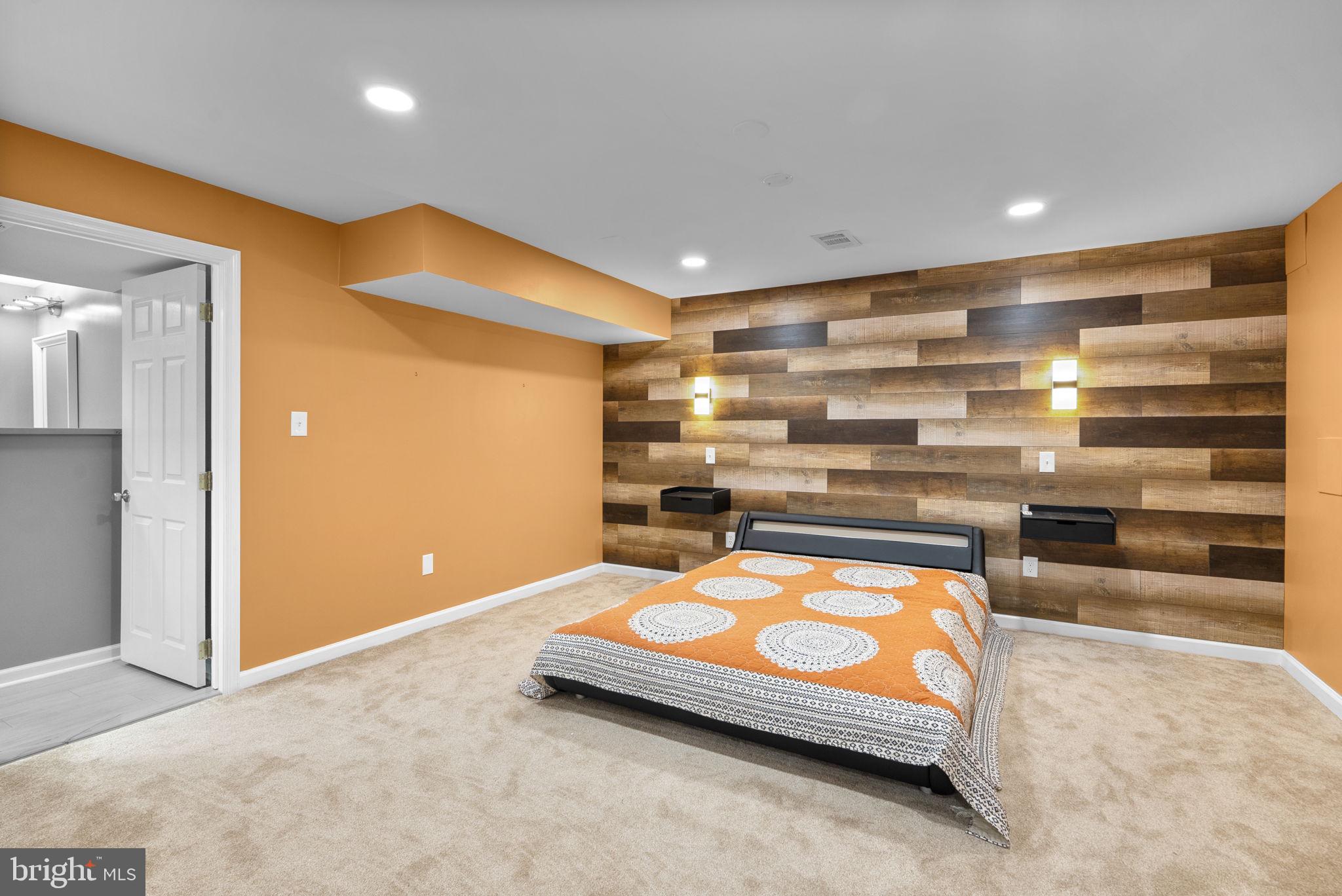 GREENS OF CROFTON - Residential