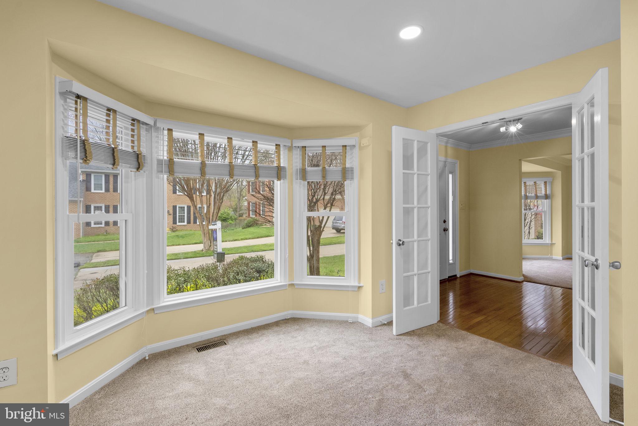 GREENS OF CROFTON - Residential