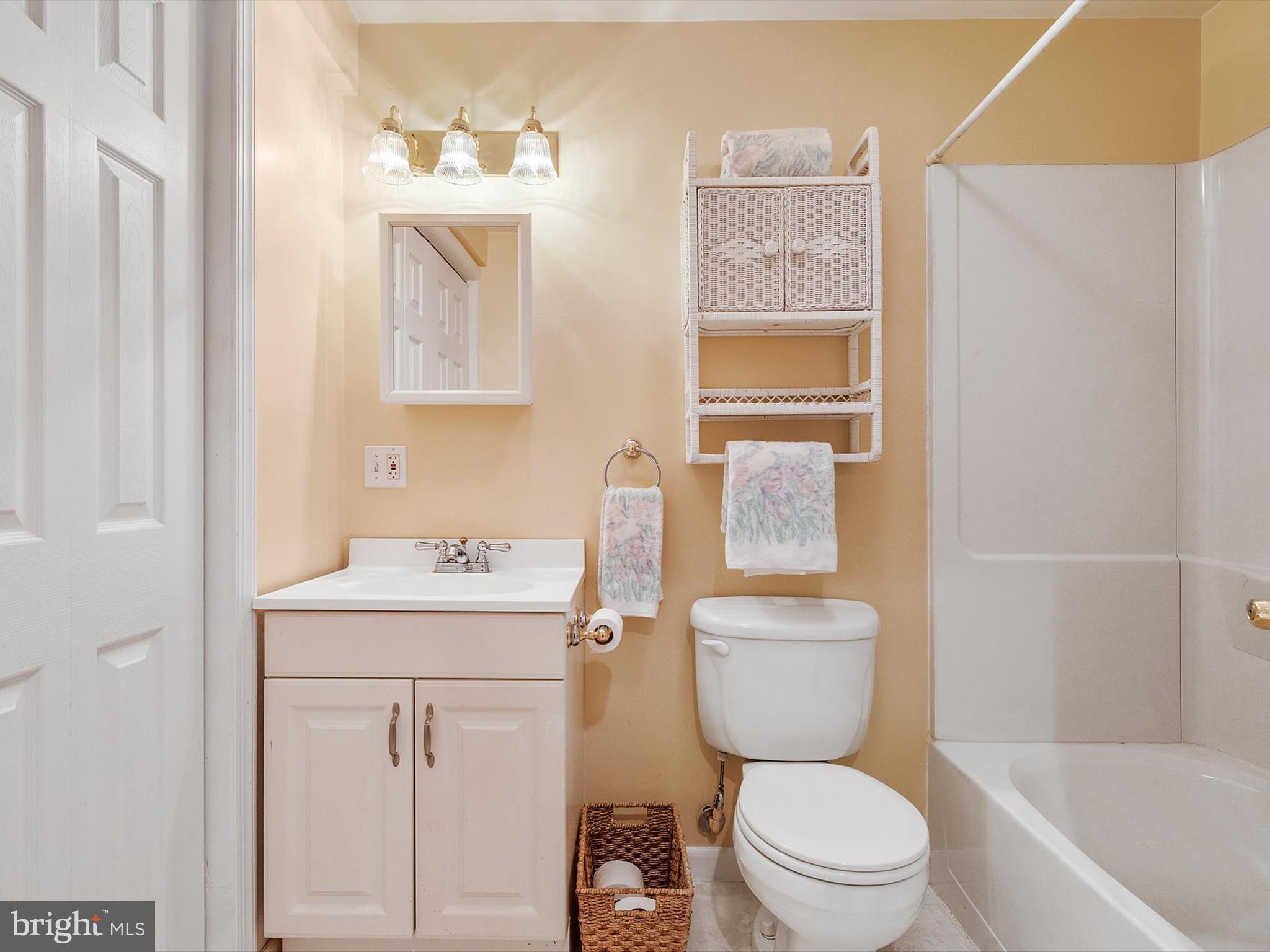 CHAPMAN FARM AT CROFTON - Residential