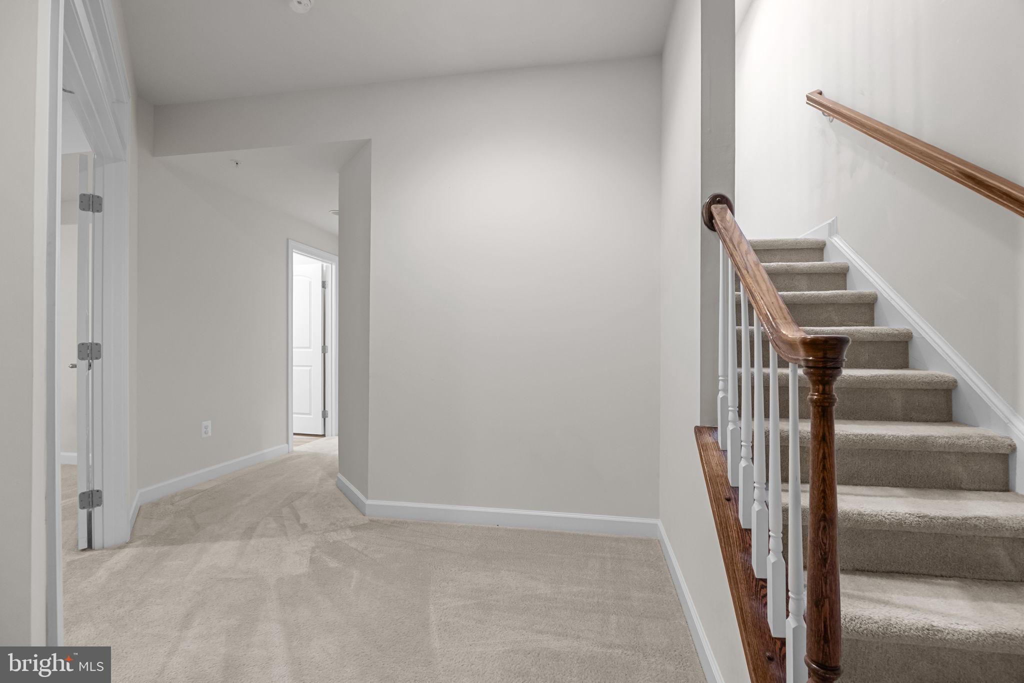 CARRIAGE HILL - Residential