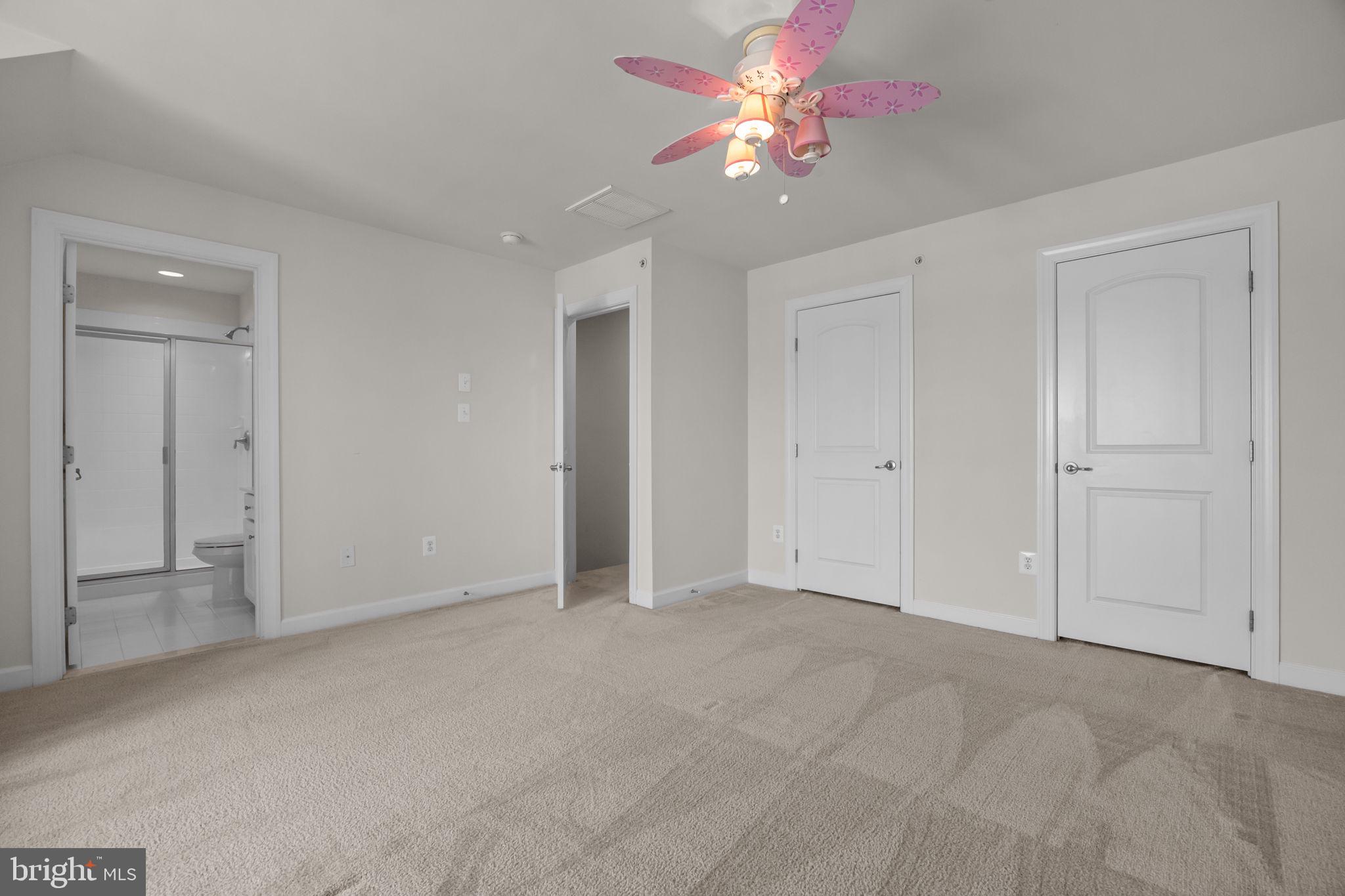 CARRIAGE HILL - Residential