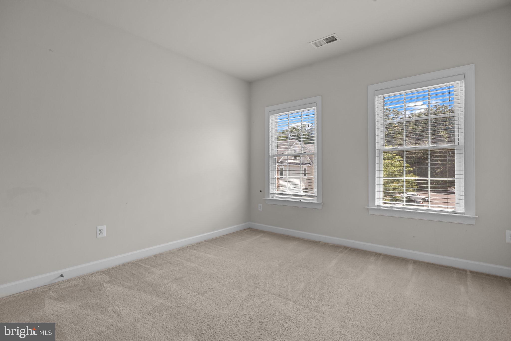 CARRIAGE HILL - Residential