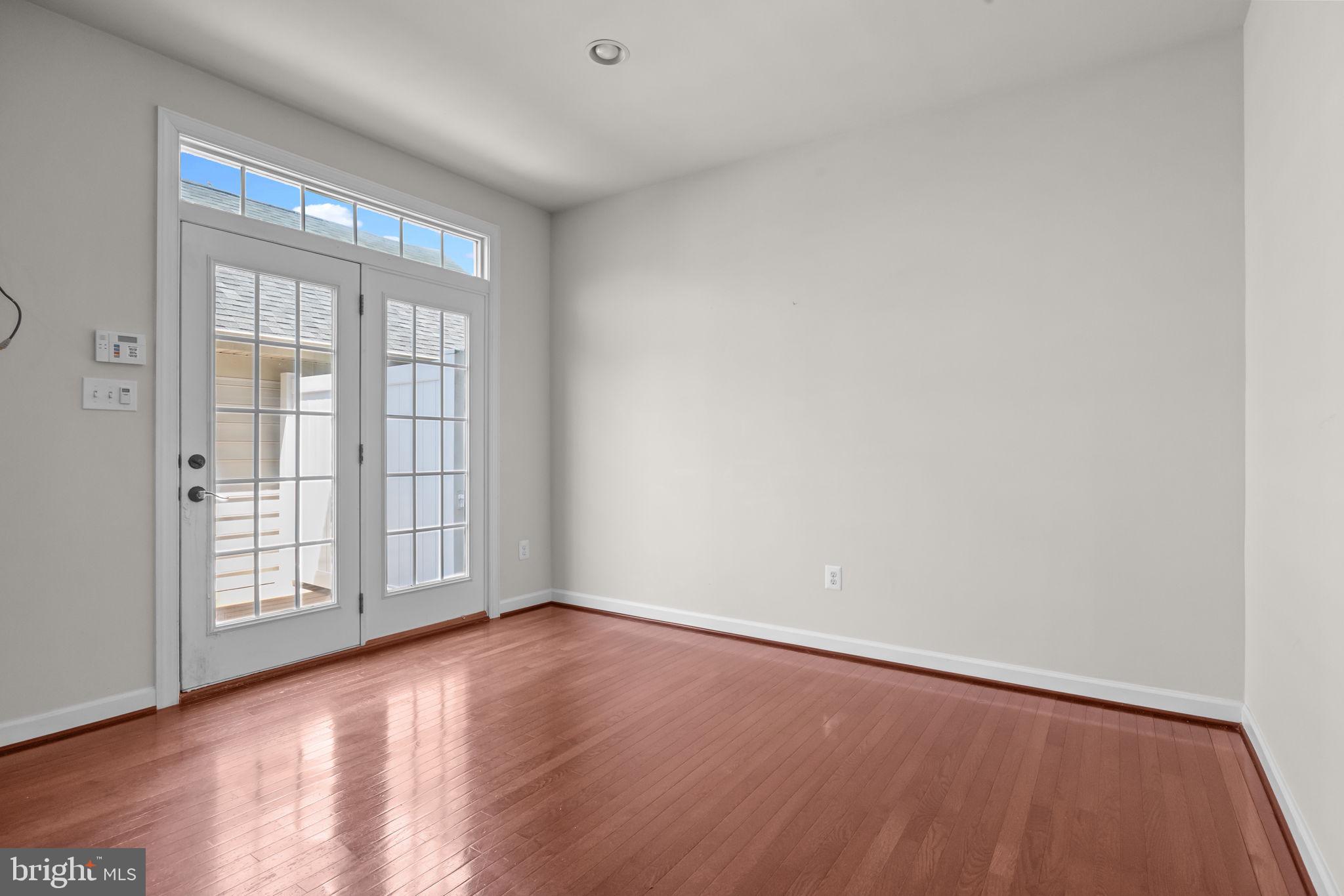 CARRIAGE HILL - Residential